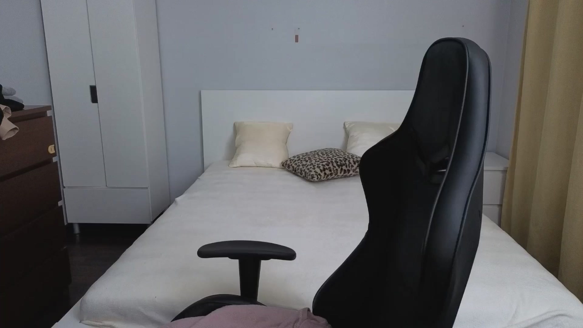 Gallery image thumbnail from Serphelia's myfreecams stream on, 04/04/2026, 18:56 image 14 of 20