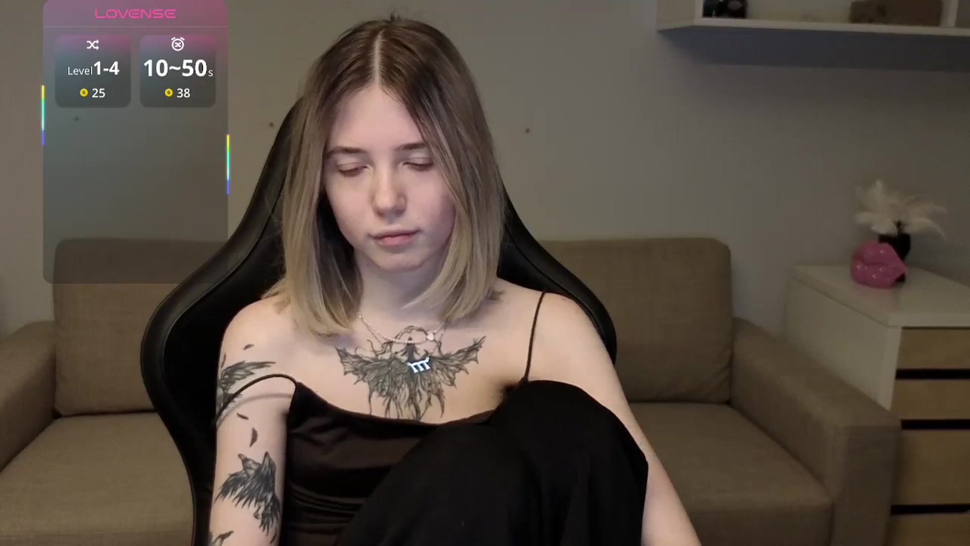 Gallery image thumbnail from Serphelia's myfreecams stream on, 04/13/2026, 18:28 image 3 of 20