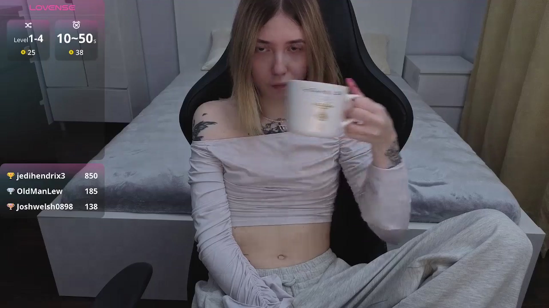 Gallery image thumbnail from Serphelia's myfreecams stream on, 04/14/2026, 20:23 image 3 of 20