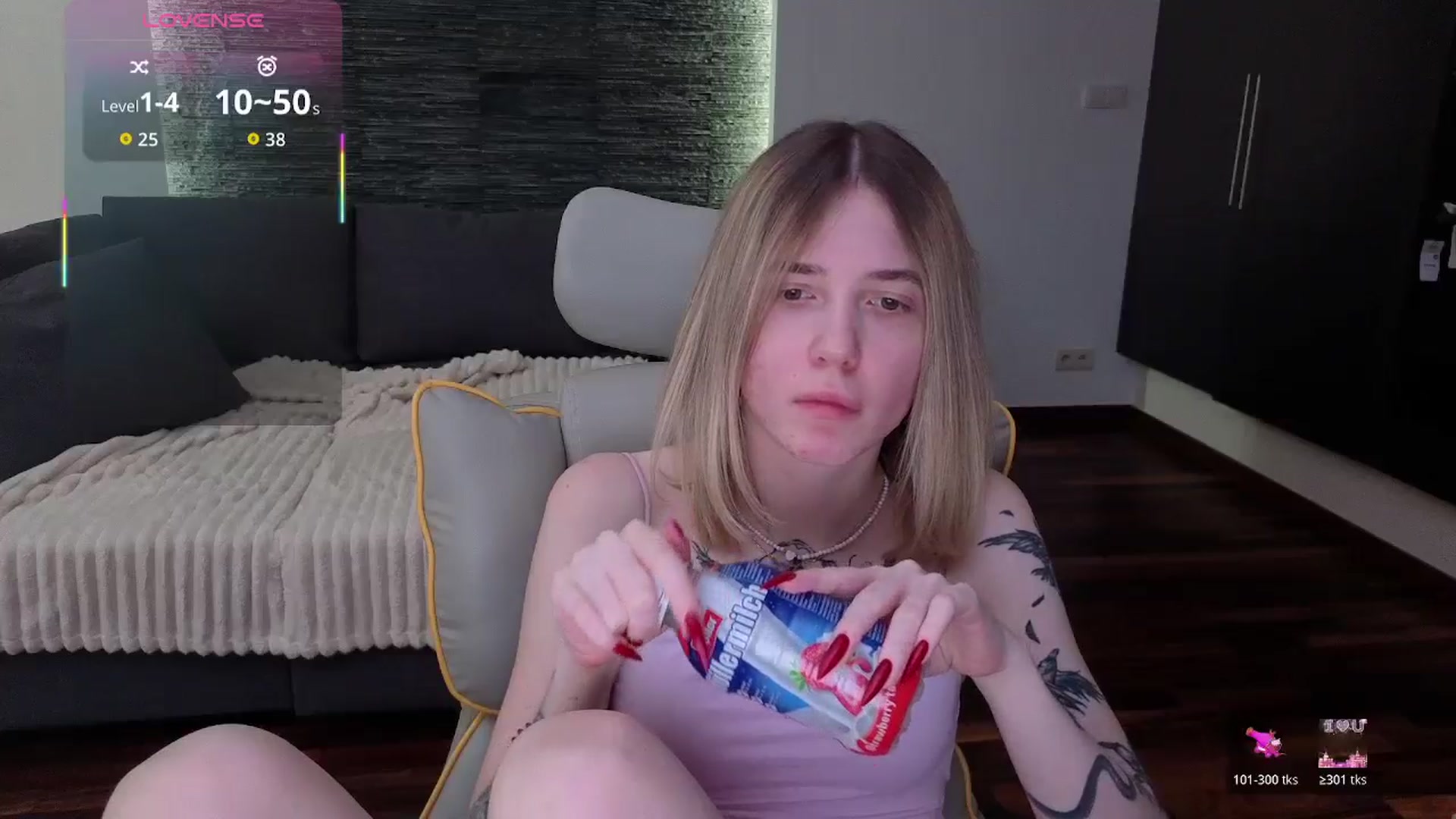 Gallery image thumbnail from Serphelia's myfreecams stream on, 04/18/2026, 15:30 image 16 of 20