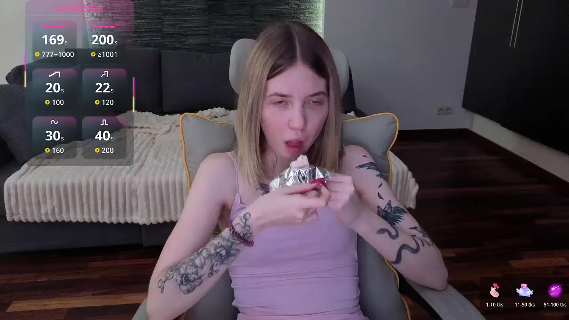 Gallery image thumbnail from Serphelia's myfreecams stream on, 04/18/2026, 15:30 image 4 of 20