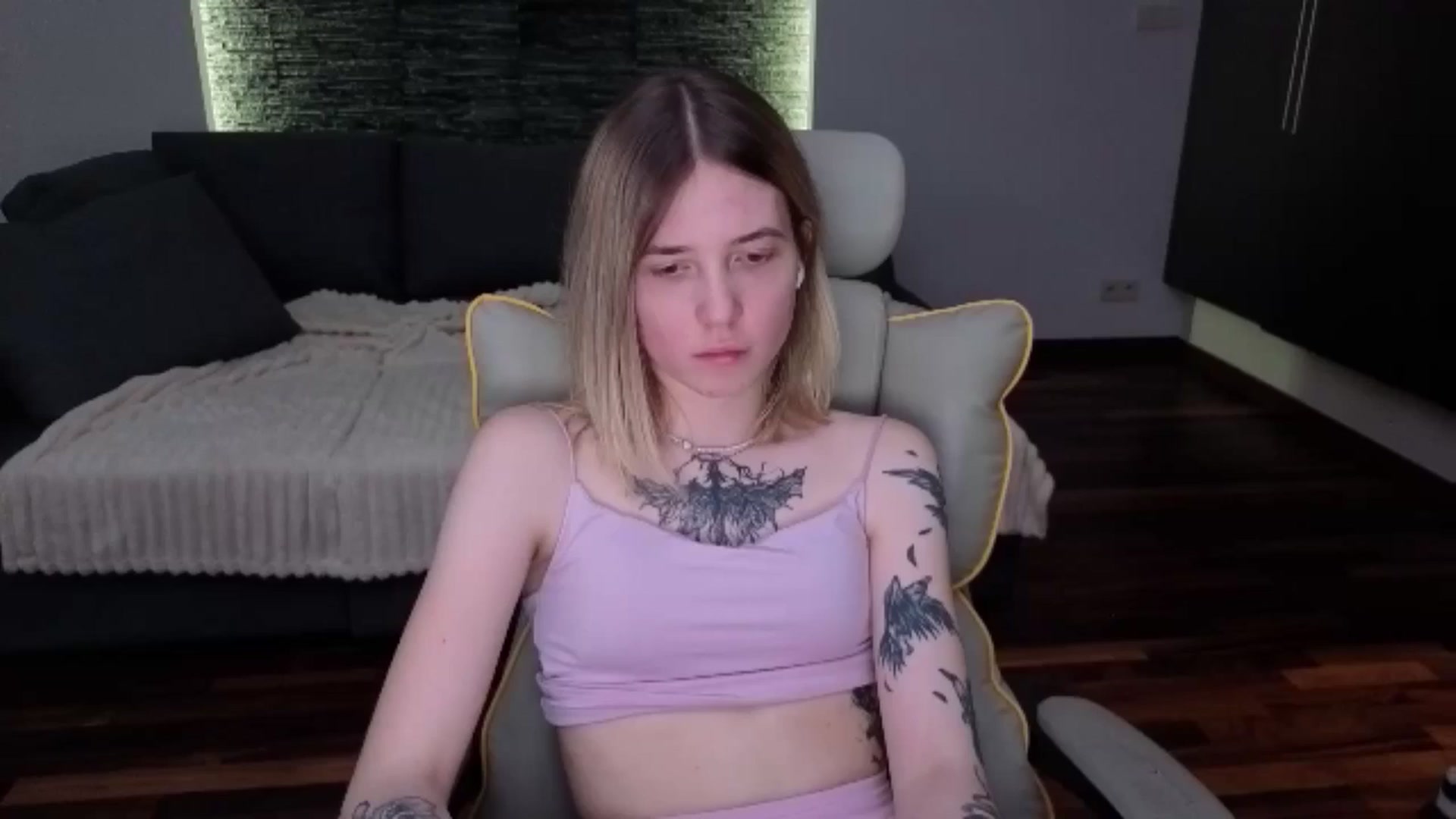 Gallery image thumbnail from Serphelia's myfreecams stream on, 04/18/2026, 17:08 image 20 of 20