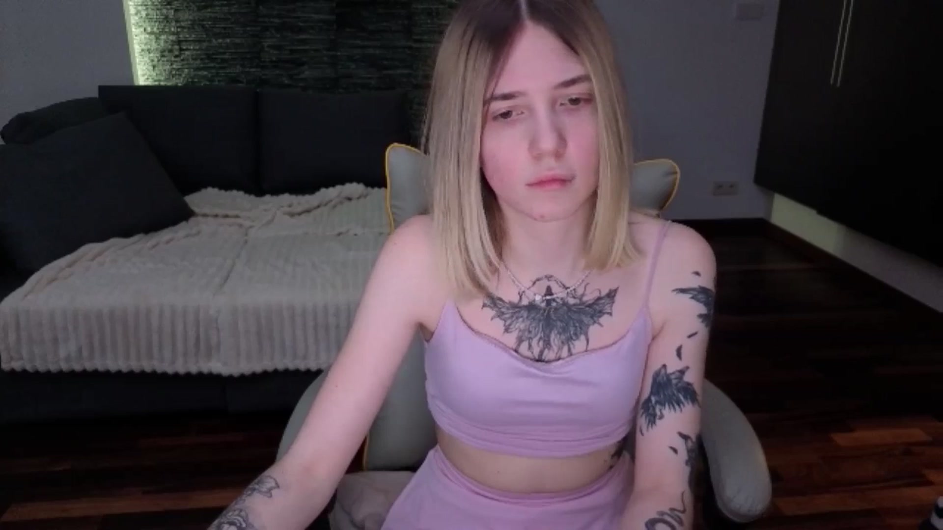 Gallery image thumbnail from Serphelia's myfreecams stream on, 04/18/2026, 17:08 image 13 of 20