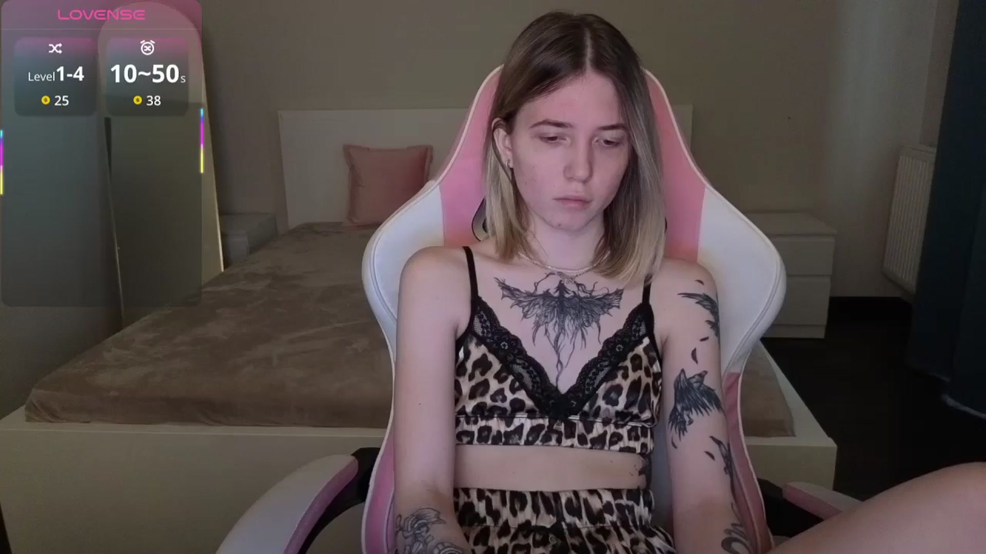 Gallery image thumbnail from Serphelia's myfreecams stream on, 04/19/2026, 15:24 image 11 of 20