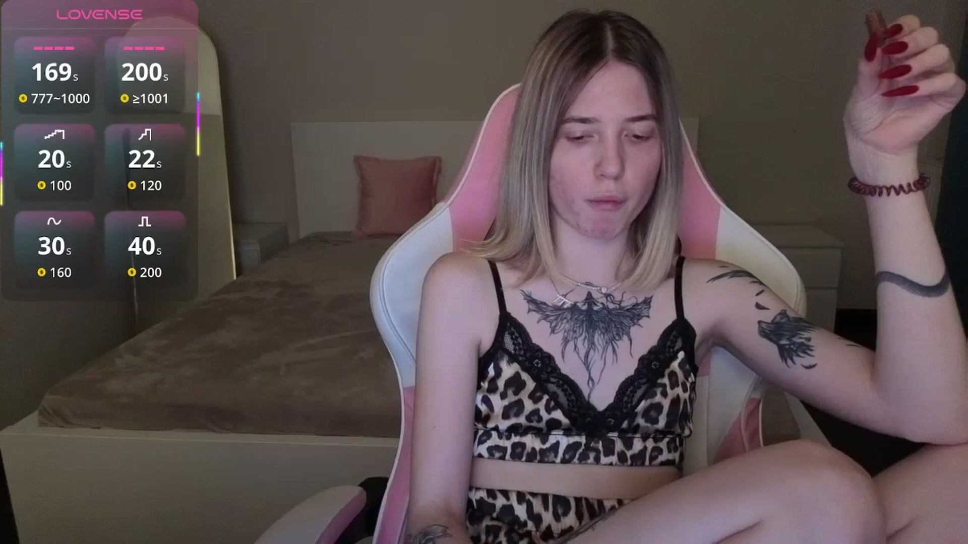 Gallery image thumbnail from Serphelia's myfreecams stream on, 04/19/2026, 16:54 image 15 of 20