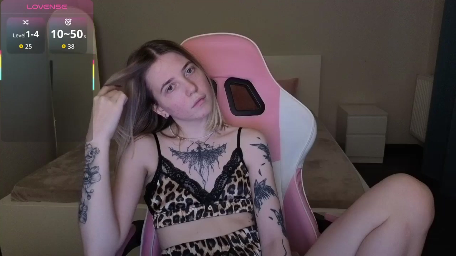 Gallery image thumbnail from Serphelia's myfreecams stream on, 04/19/2026, 16:54 image 5 of 20