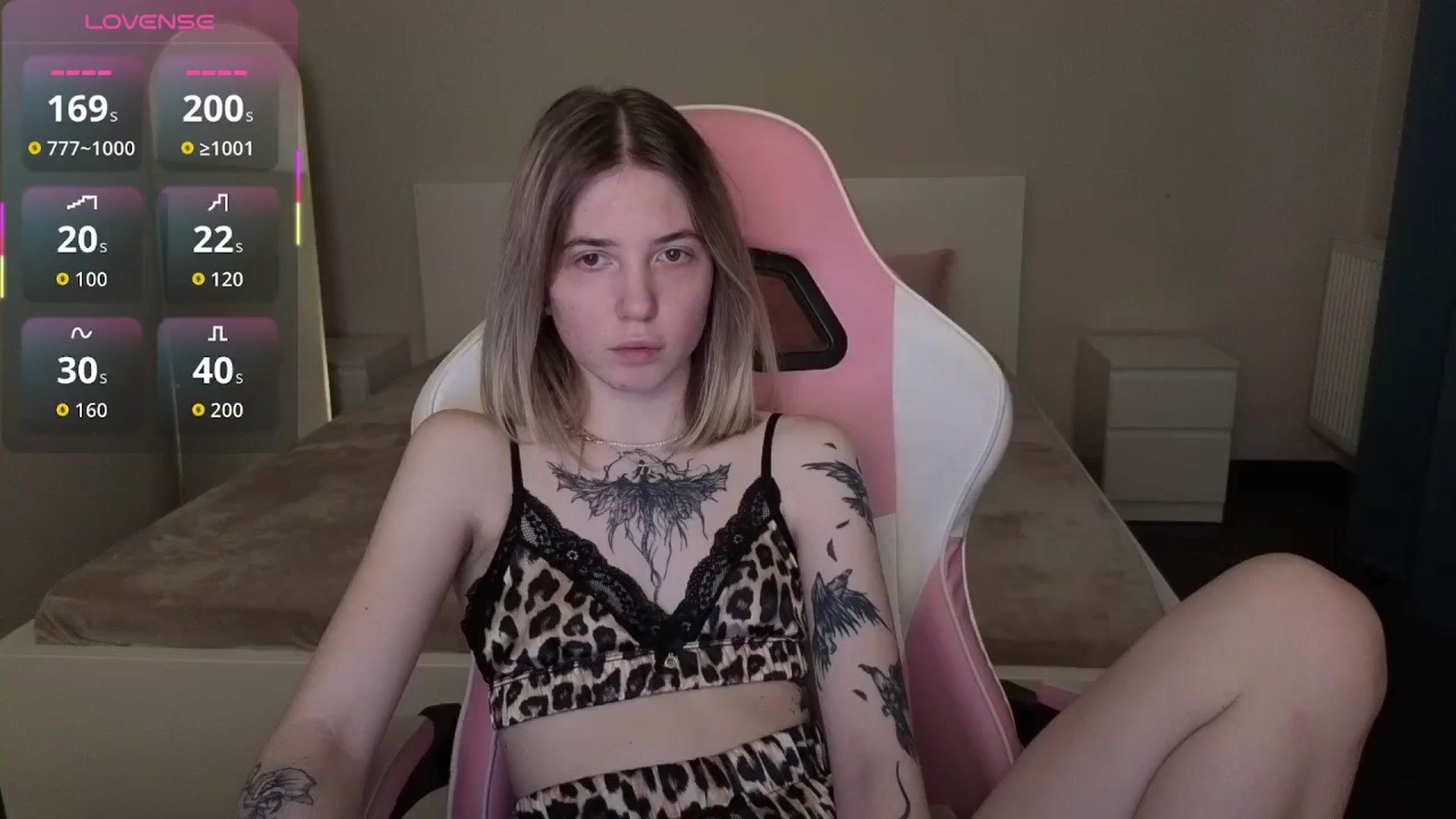 Gallery image thumbnail from Serphelia's myfreecams stream on, 04/19/2026, 16:54 image 1 of 20