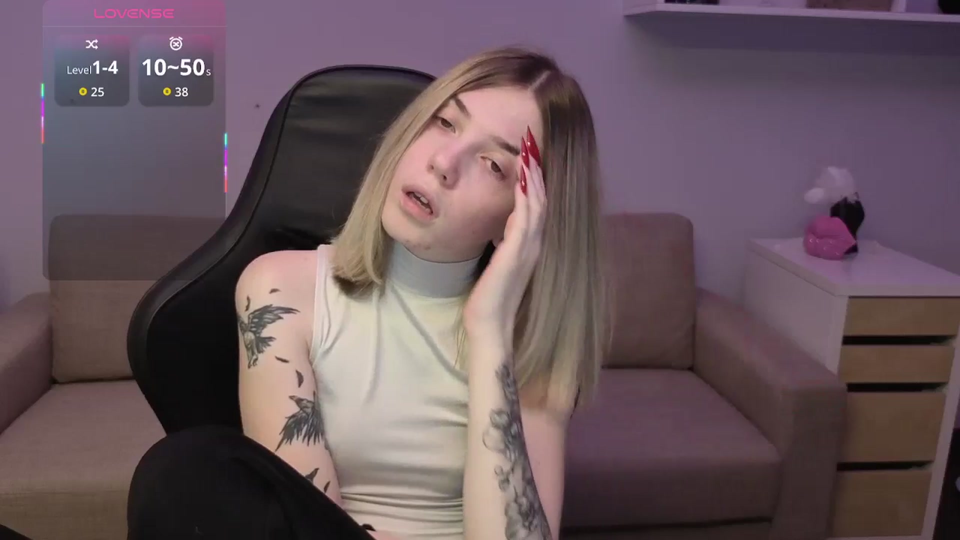 Gallery image thumbnail from Serphelia's myfreecams stream on, 04/20/2026, 16:58 image 17 of 20