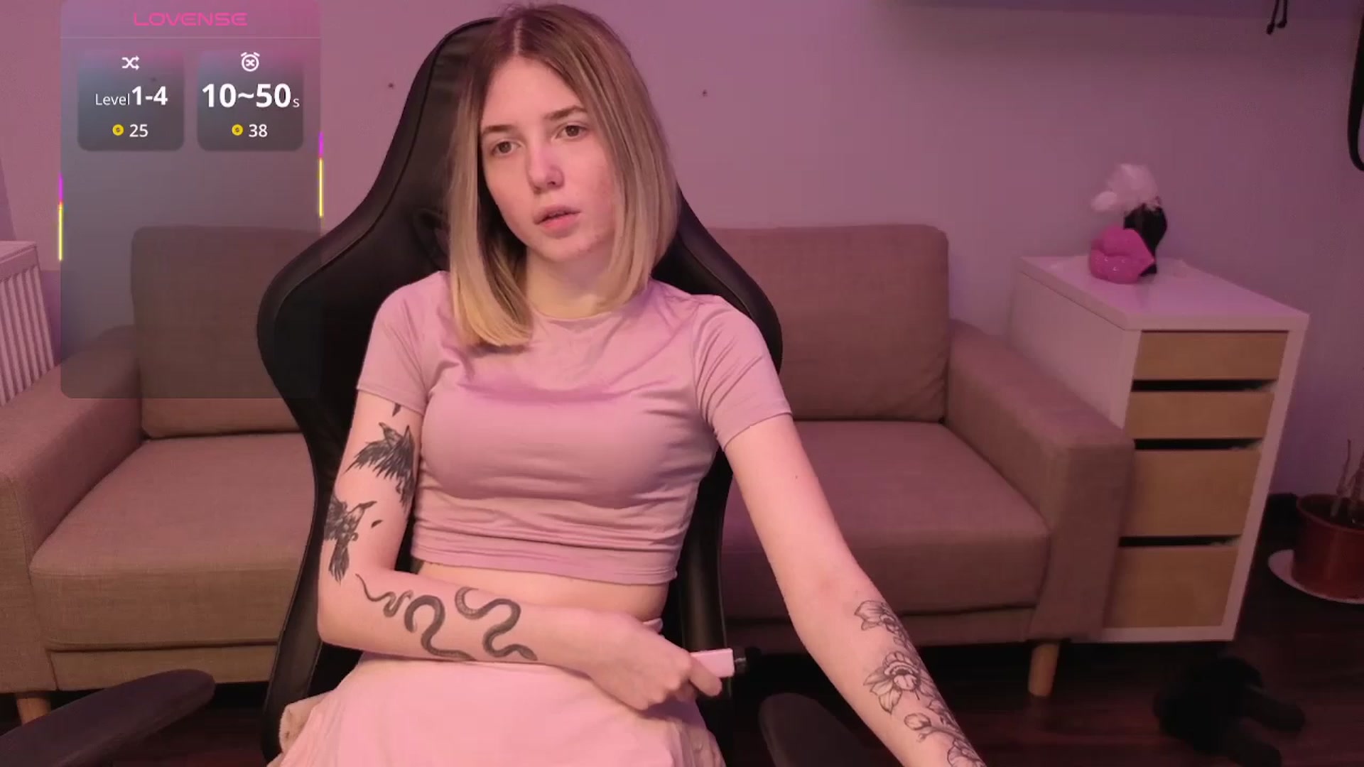 Gallery image thumbnail from Serphelia's myfreecams stream on, 04/21/2026, 17:38 image 7 of 20
