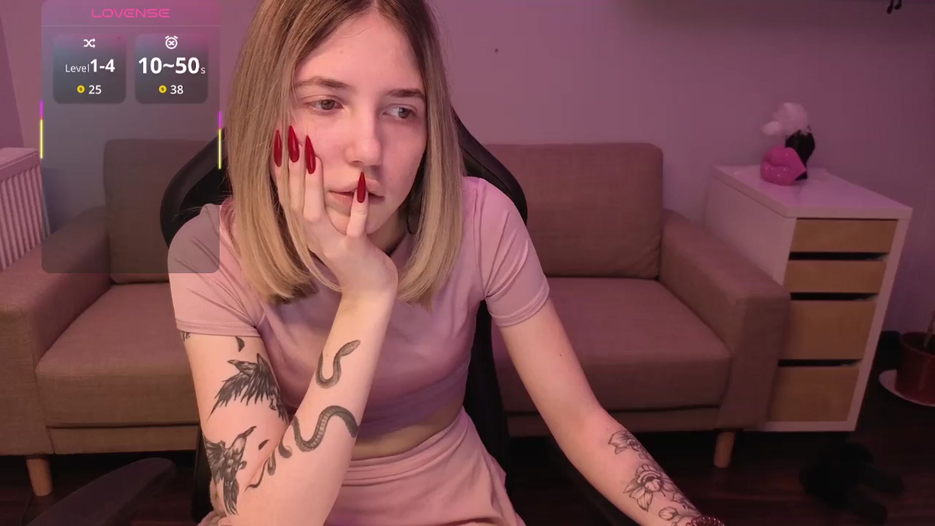 Gallery image thumbnail from Serphelia's myfreecams stream on, 04/21/2026, 17:38 image 15 of 20