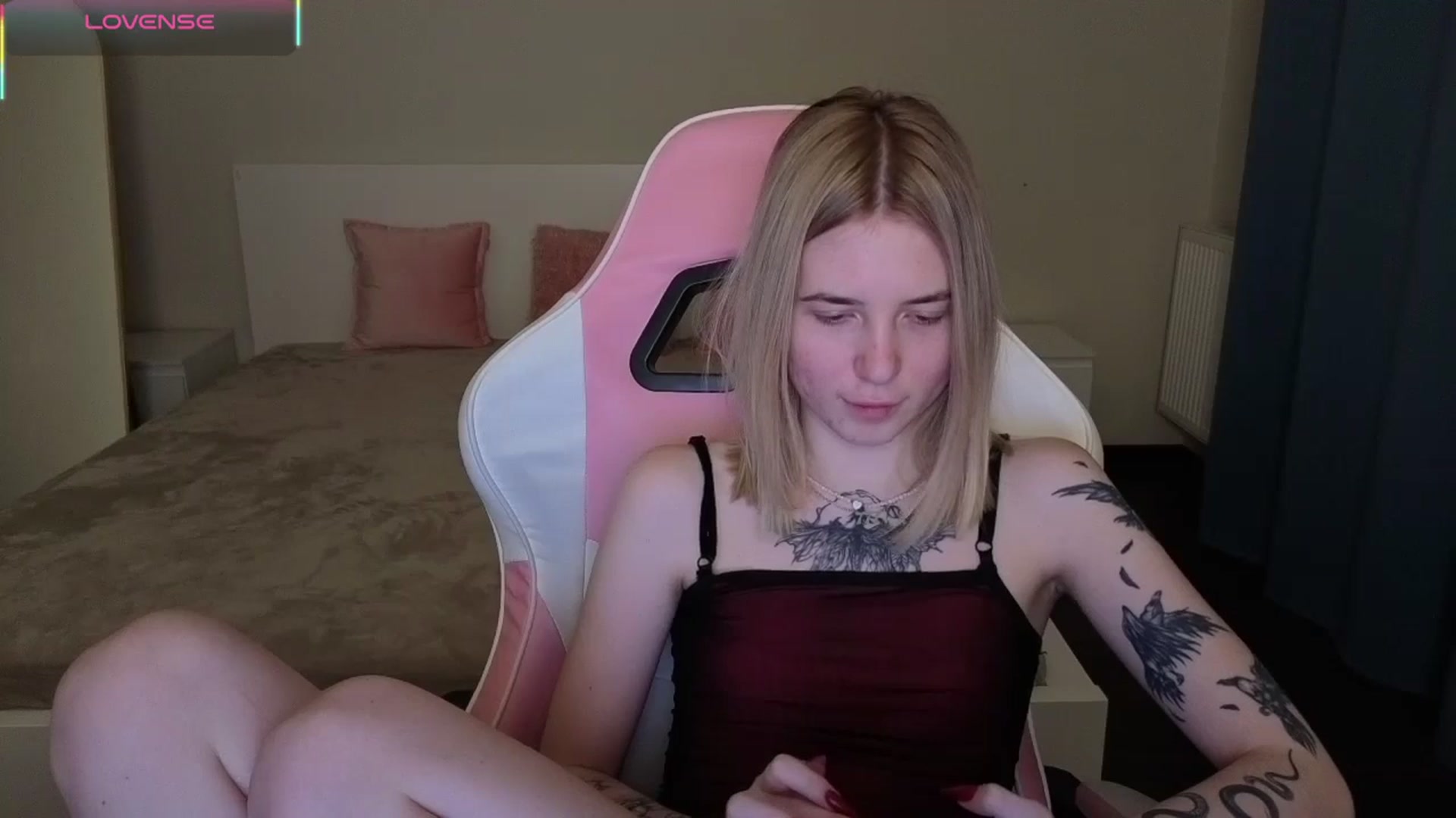 Gallery image thumbnail from Serphelia's myfreecams stream on, 04/23/2026, 21:29 image 15 of 20