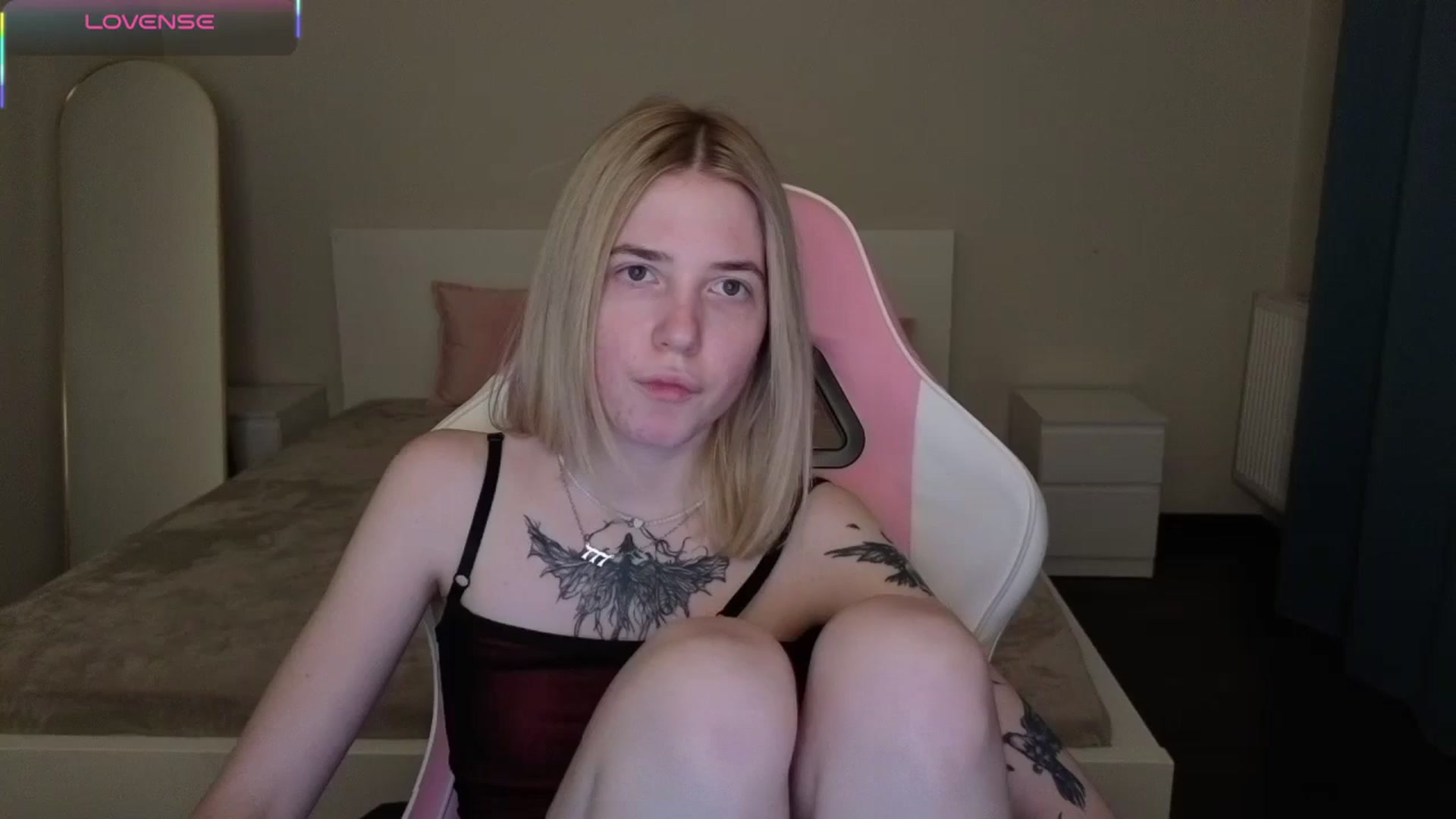 Gallery image thumbnail from Serphelia's myfreecams stream on, 04/23/2026, 21:29 image 1 of 20