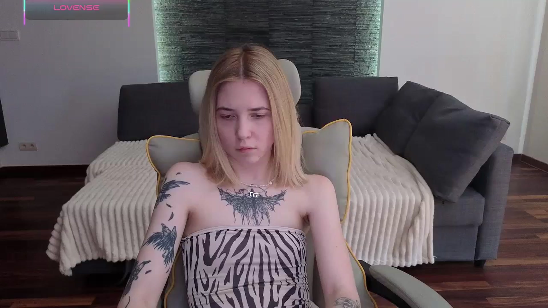 Gallery image thumbnail from Serphelia's myfreecams stream on, 04/25/2026, 15:56 image 1 of 20