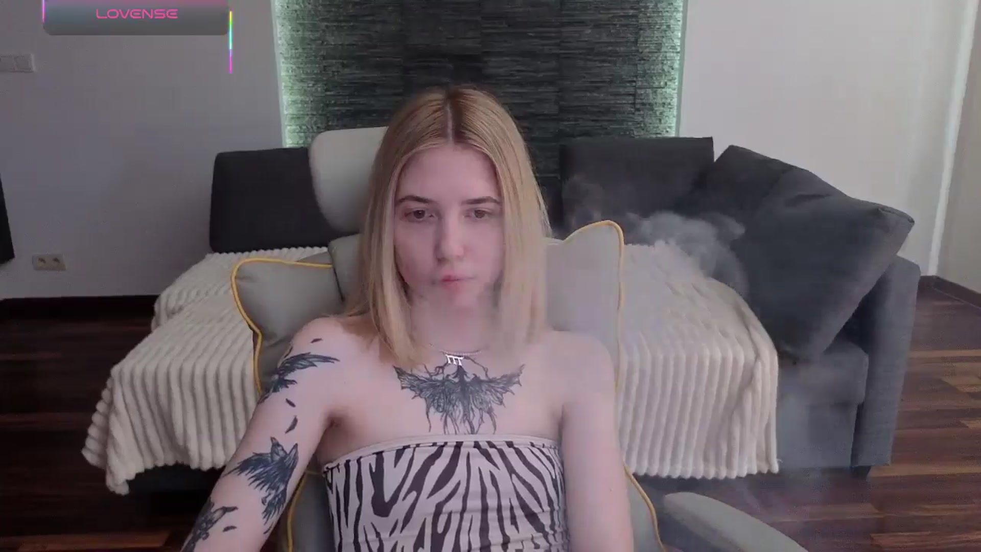 Gallery image thumbnail from Serphelia's myfreecams stream on, 04/25/2026, 15:56 image 3 of 20