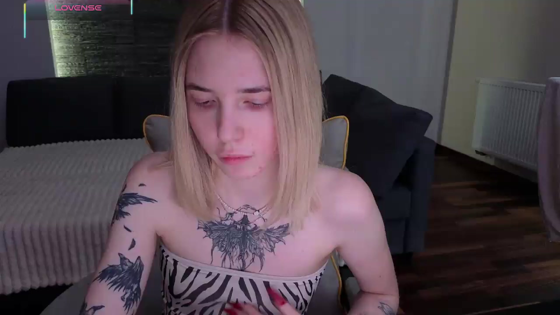 Gallery image thumbnail from Serphelia's myfreecams stream on, 04/25/2026, 16:56 image 1 of 20