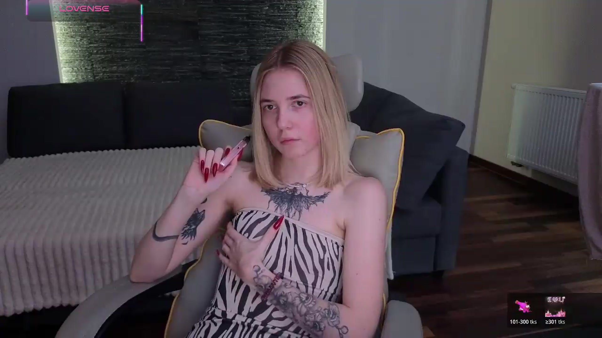 Gallery image thumbnail from Serphelia's myfreecams stream on, 04/25/2026, 16:56 image 7 of 20