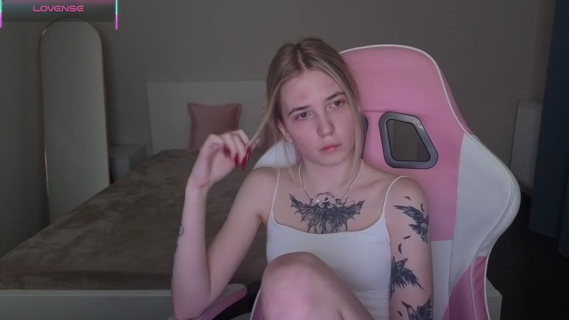 Gallery image thumbnail from Serphelia's myfreecams stream on, 04/28/2026, 01:14 image 20 of 20