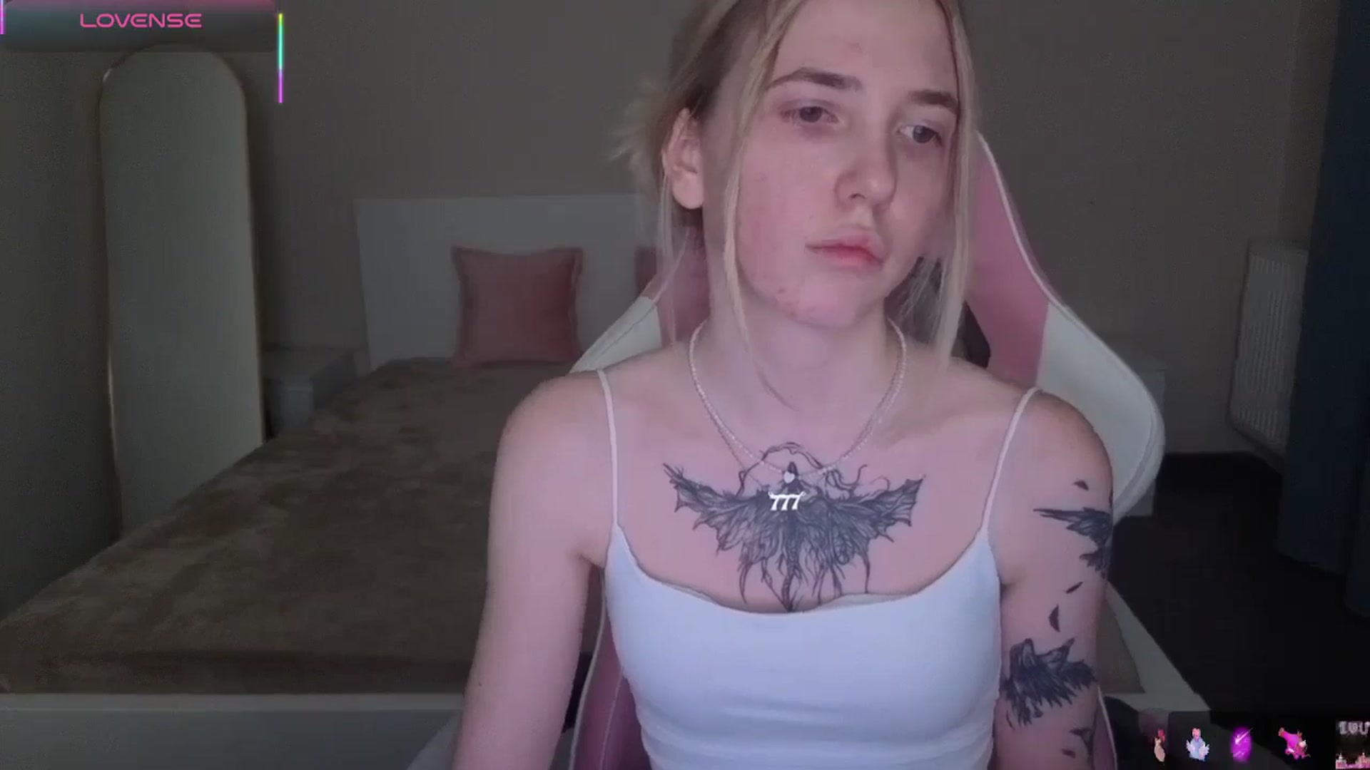 Gallery image thumbnail from Serphelia's myfreecams stream on, 04/28/2026, 01:14 image 18 of 20