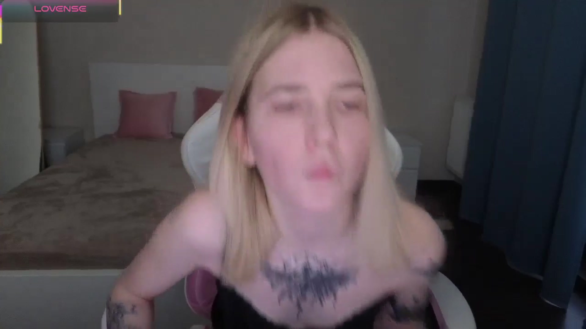 Gallery image thumbnail from Serphelia's myfreecams stream on, 04/29/2026, 19:04 image 11 of 20