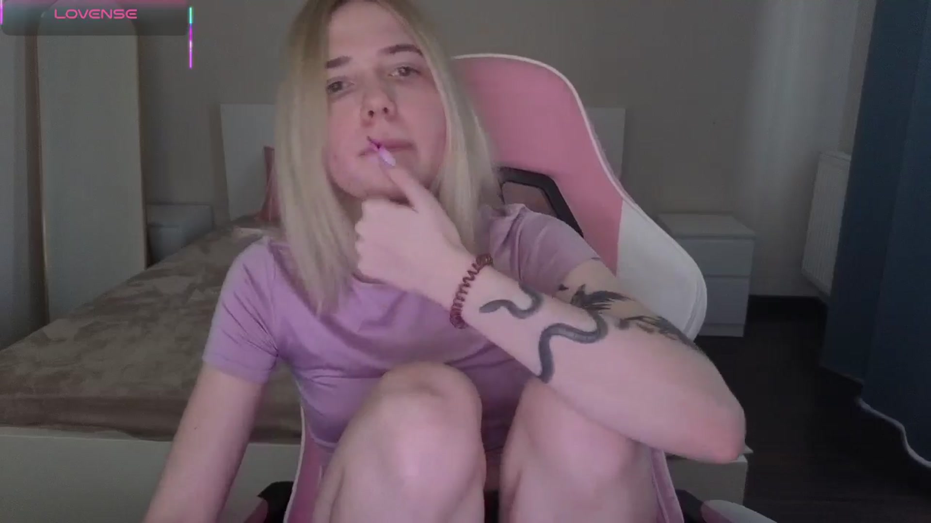 Gallery image thumbnail from Serphelia's myfreecams stream on, 05/02/2026, 15:22 image 19 of 20