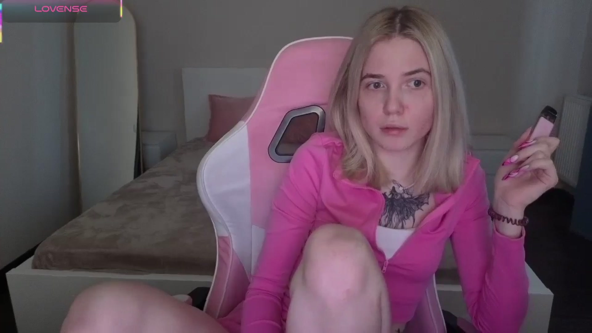 Gallery image thumbnail from Serphelia's myfreecams stream on, 05/03/2026, 16:59 image 17 of 20