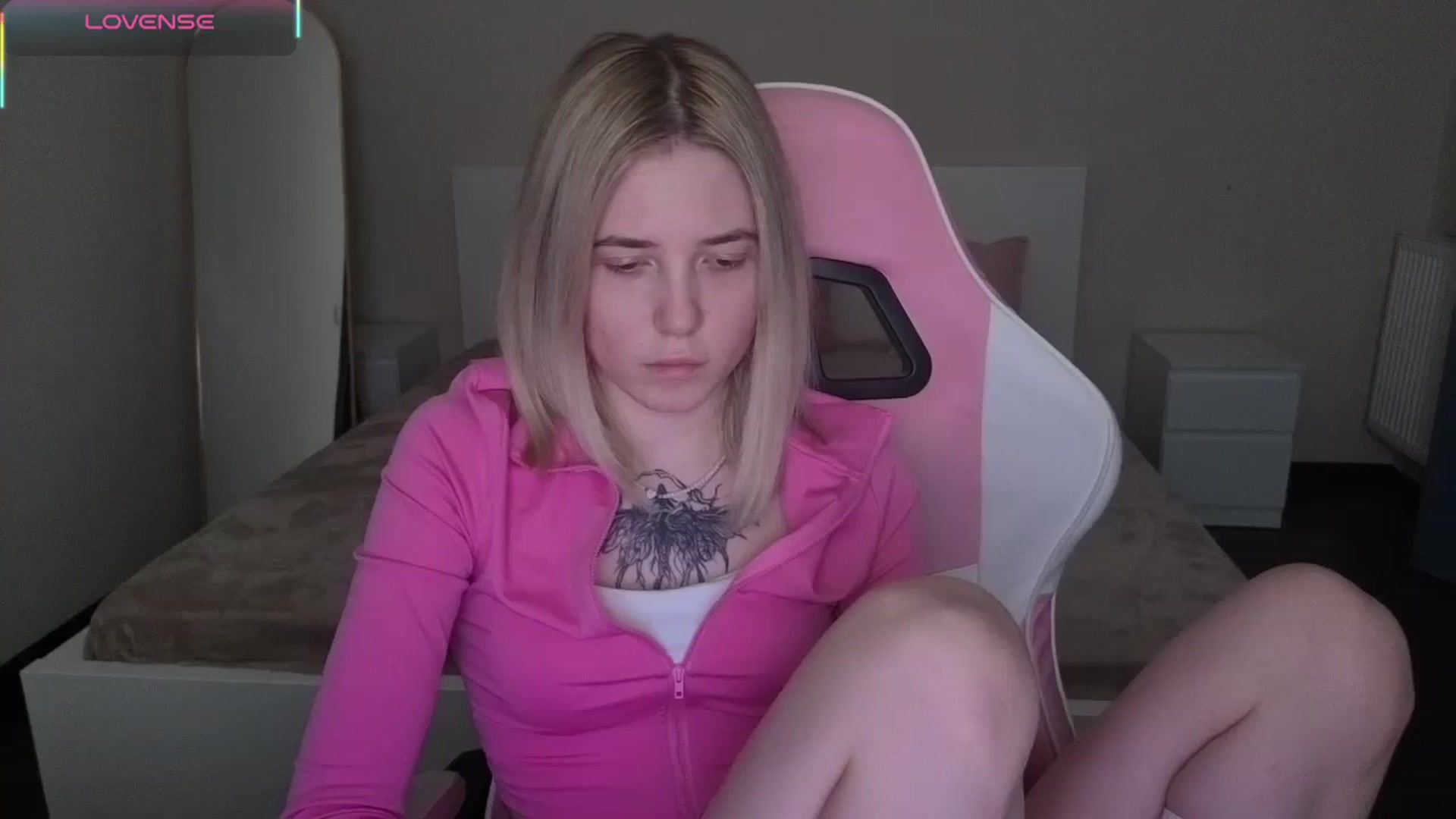 Gallery image thumbnail from Serphelia's myfreecams stream on, 05/03/2026, 19:59 image 8 of 20