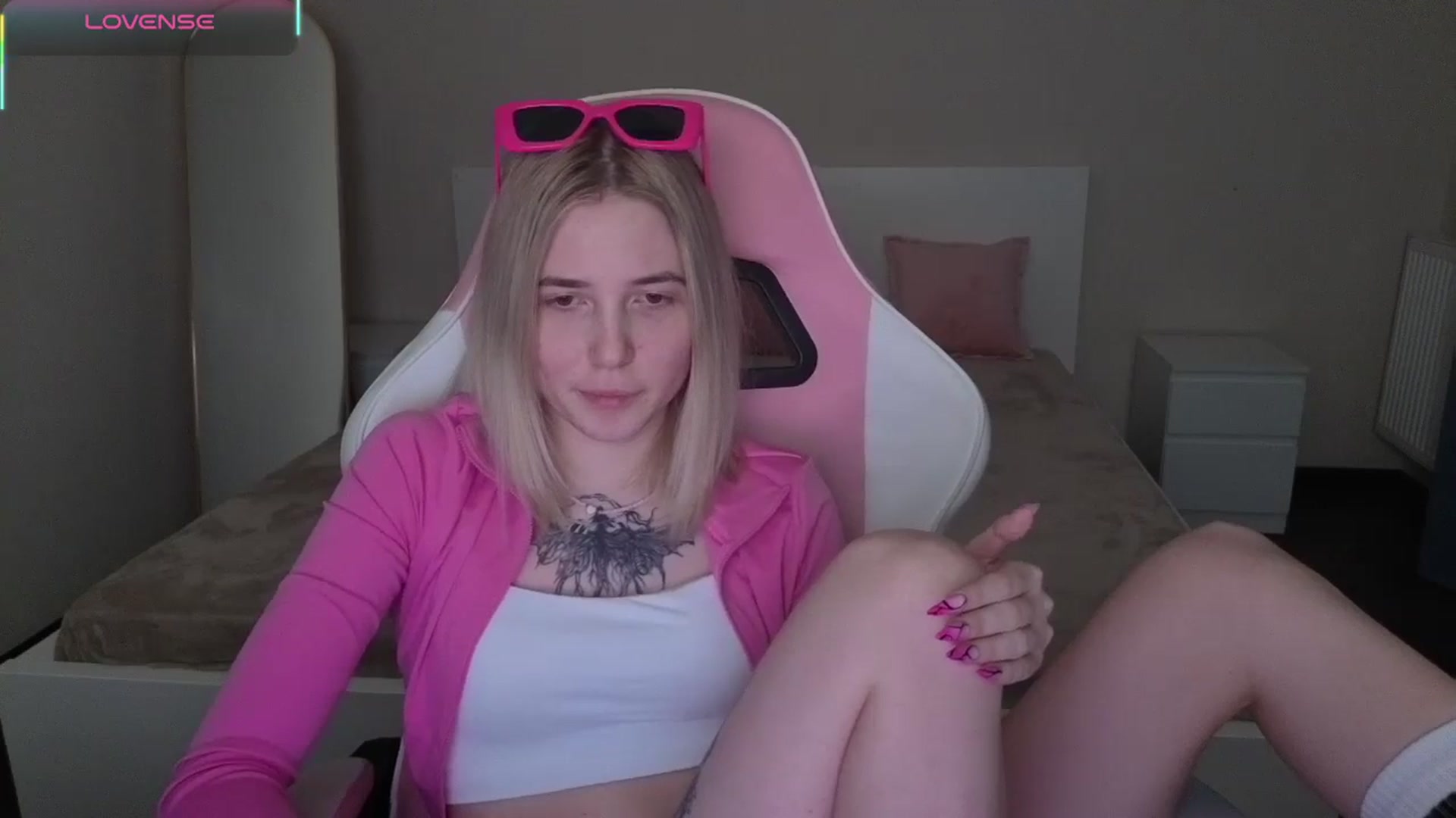 Gallery image thumbnail from Serphelia's myfreecams stream on, 05/03/2026, 19:59 image 20 of 20