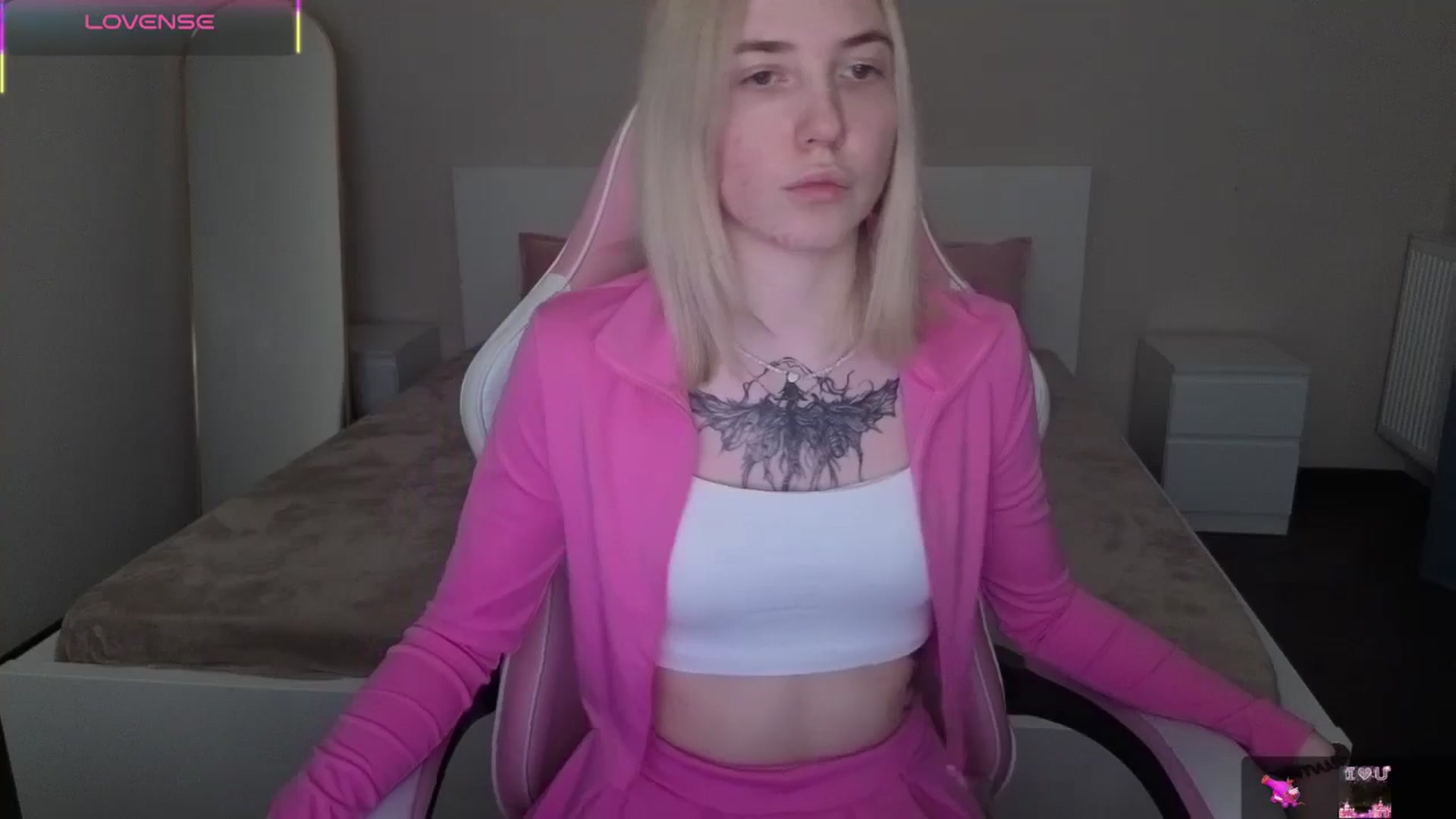 Gallery image thumbnail from Serphelia's myfreecams stream on, 05/03/2026, 19:59 image 17 of 20