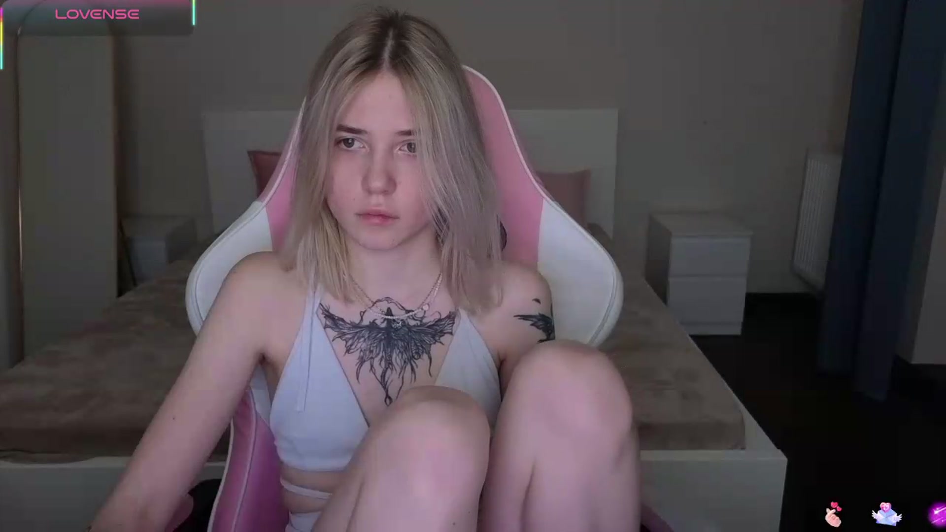 Gallery image thumbnail from Serphelia's myfreecams stream on, 05/12/2026, 22:44 image 8 of 20