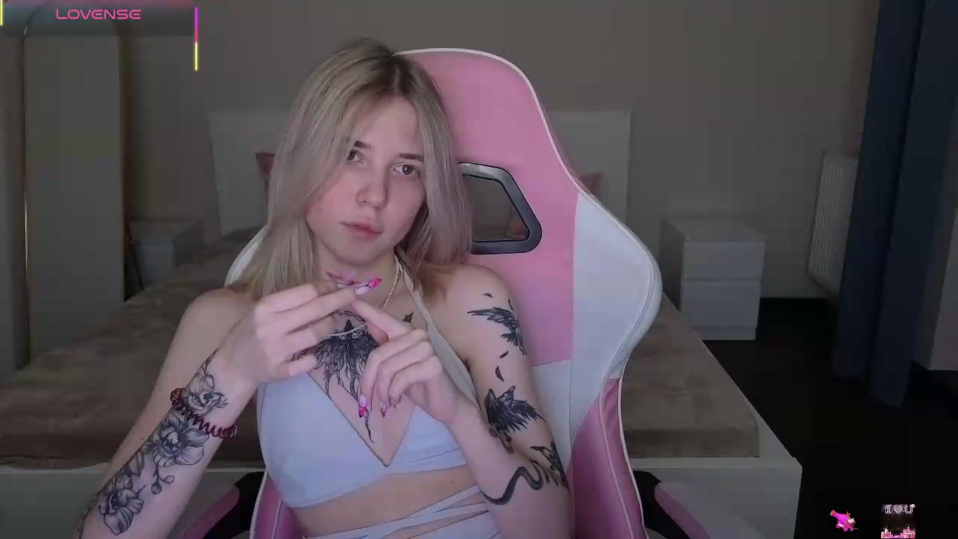Gallery image thumbnail from Serphelia's myfreecams stream on, 05/12/2026, 22:44 image 12 of 20