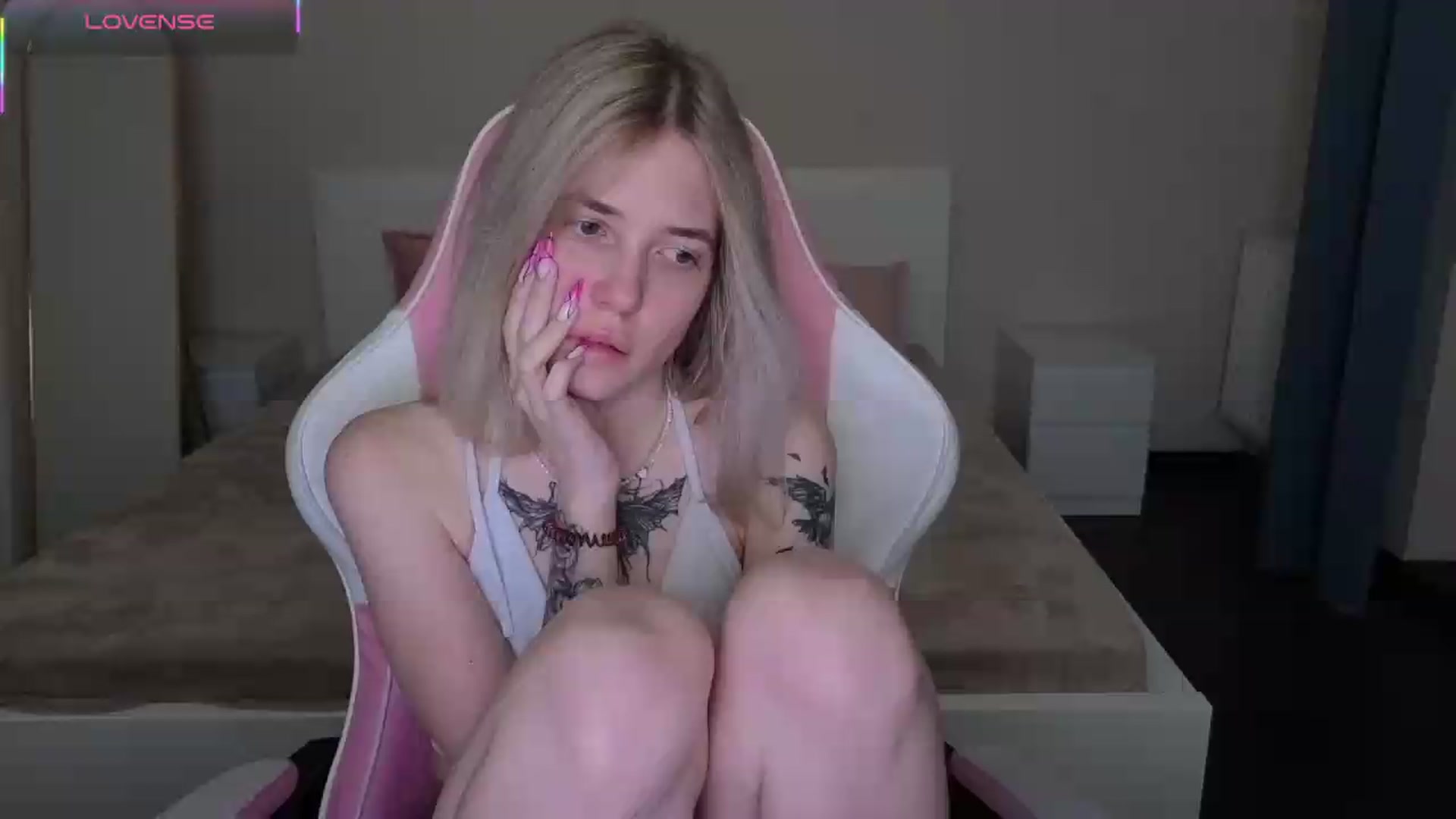 Gallery image thumbnail from Serphelia's myfreecams stream on, 05/12/2026, 22:44 image 7 of 20