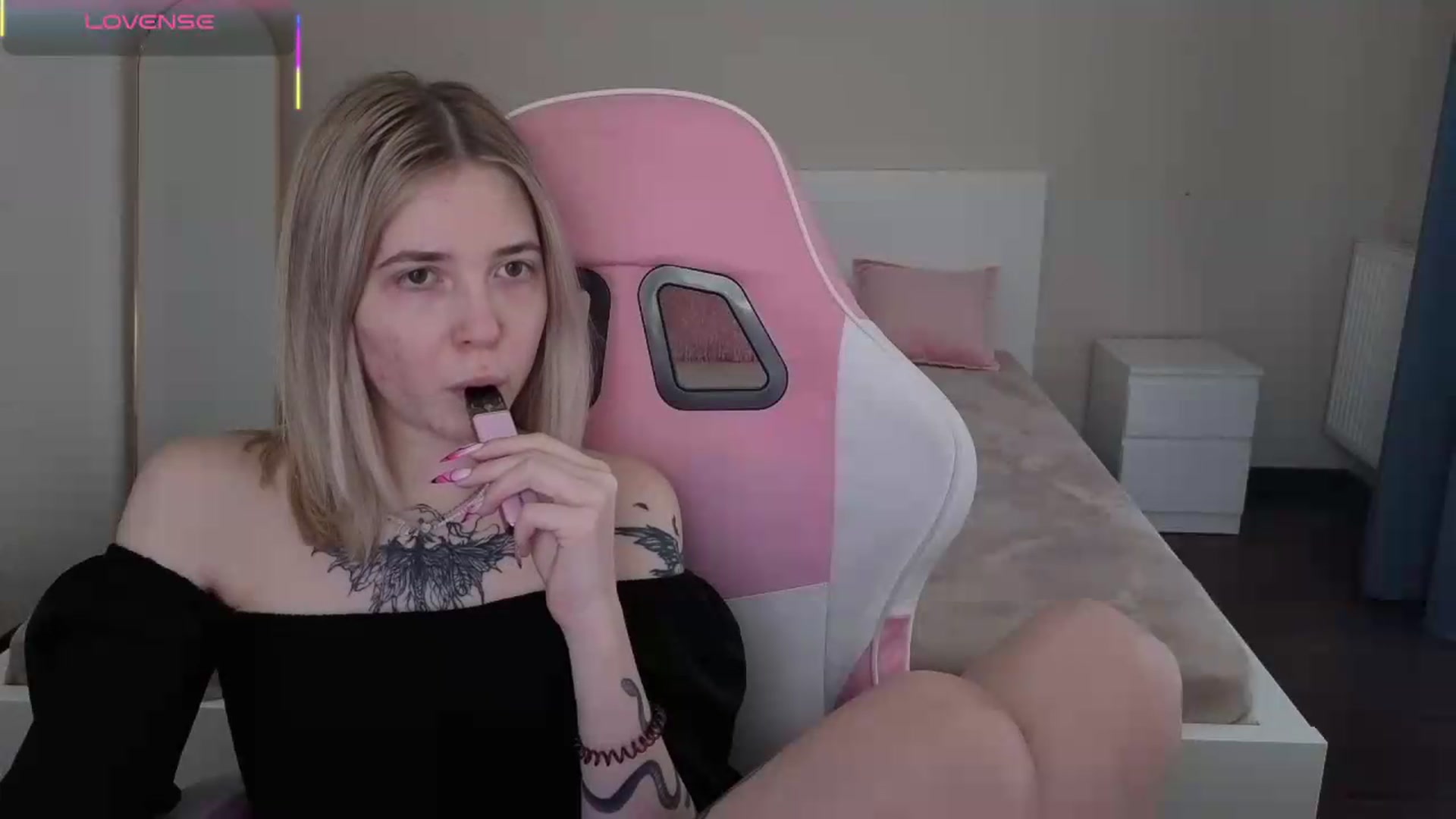 Gallery image thumbnail from Serphelia's myfreecams stream on, 05/13/2026, 18:08 image 15 of 20