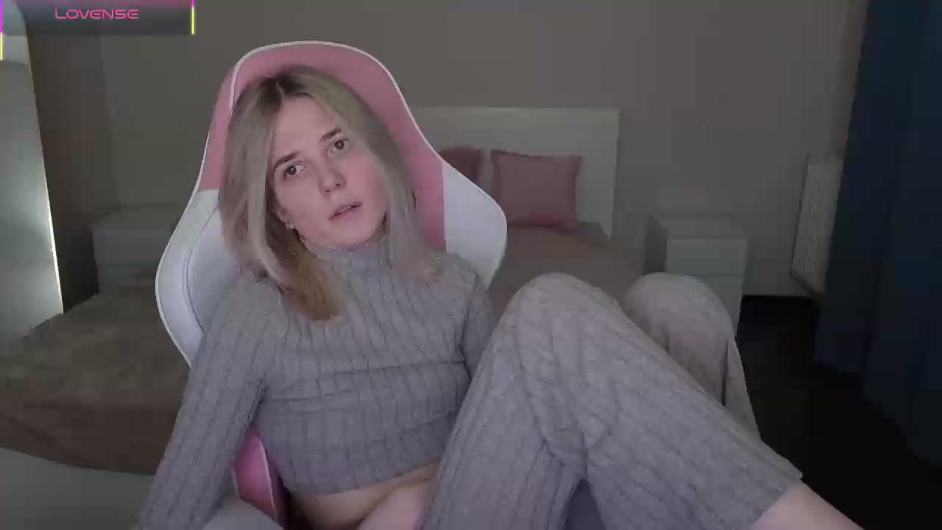 Gallery image thumbnail from Serphelia's myfreecams stream on, 05/18/2026, 17:12 image 18 of 20