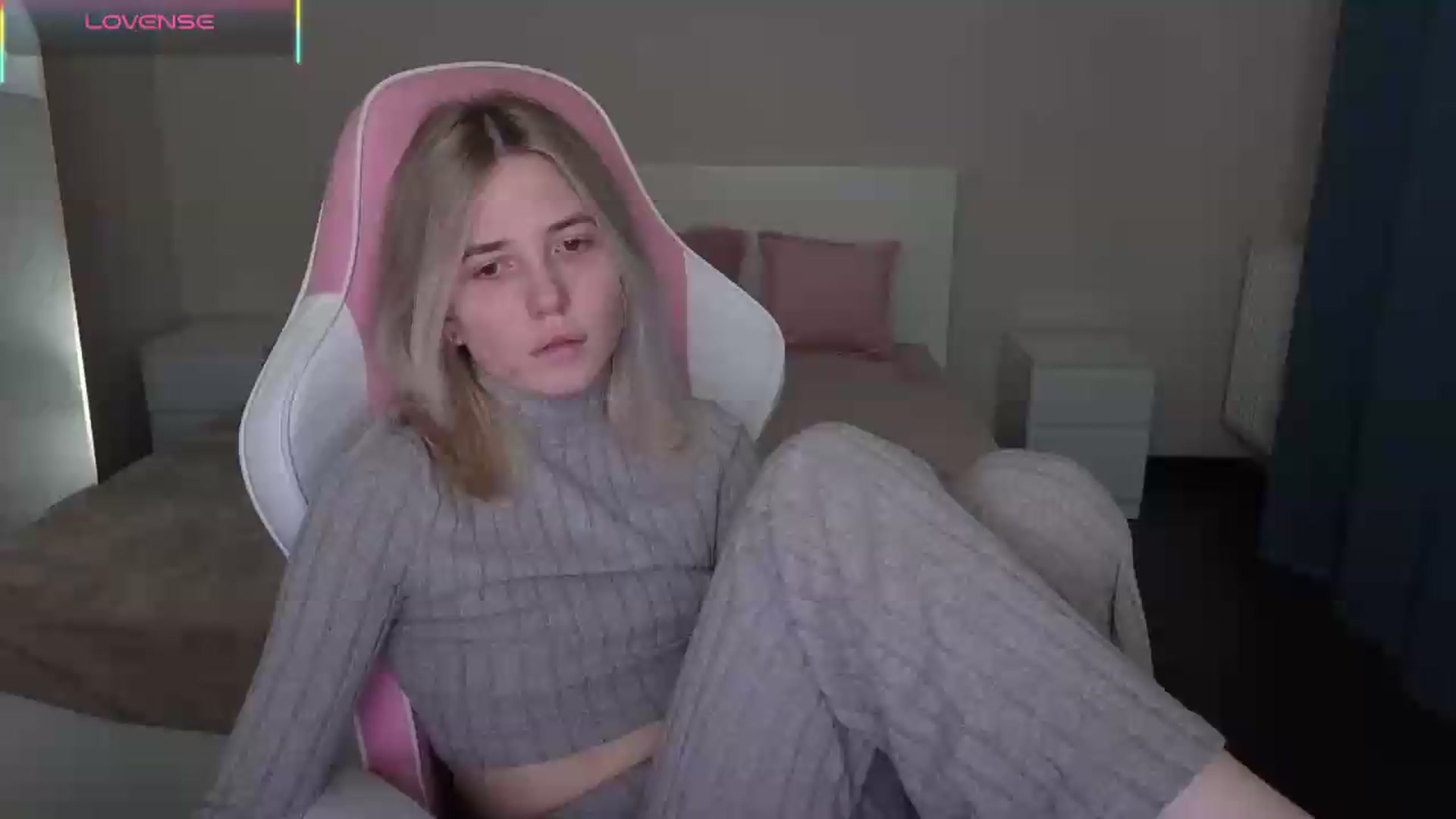 Gallery image thumbnail from Serphelia's myfreecams stream on, 05/18/2026, 17:12 image 17 of 20