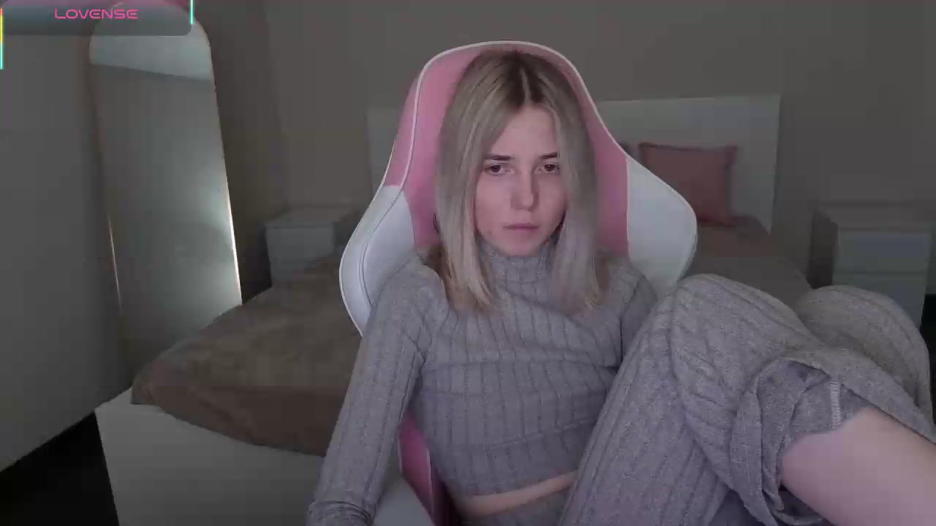 Gallery image thumbnail from Serphelia's myfreecams stream on, 05/18/2026, 17:12 image 12 of 20