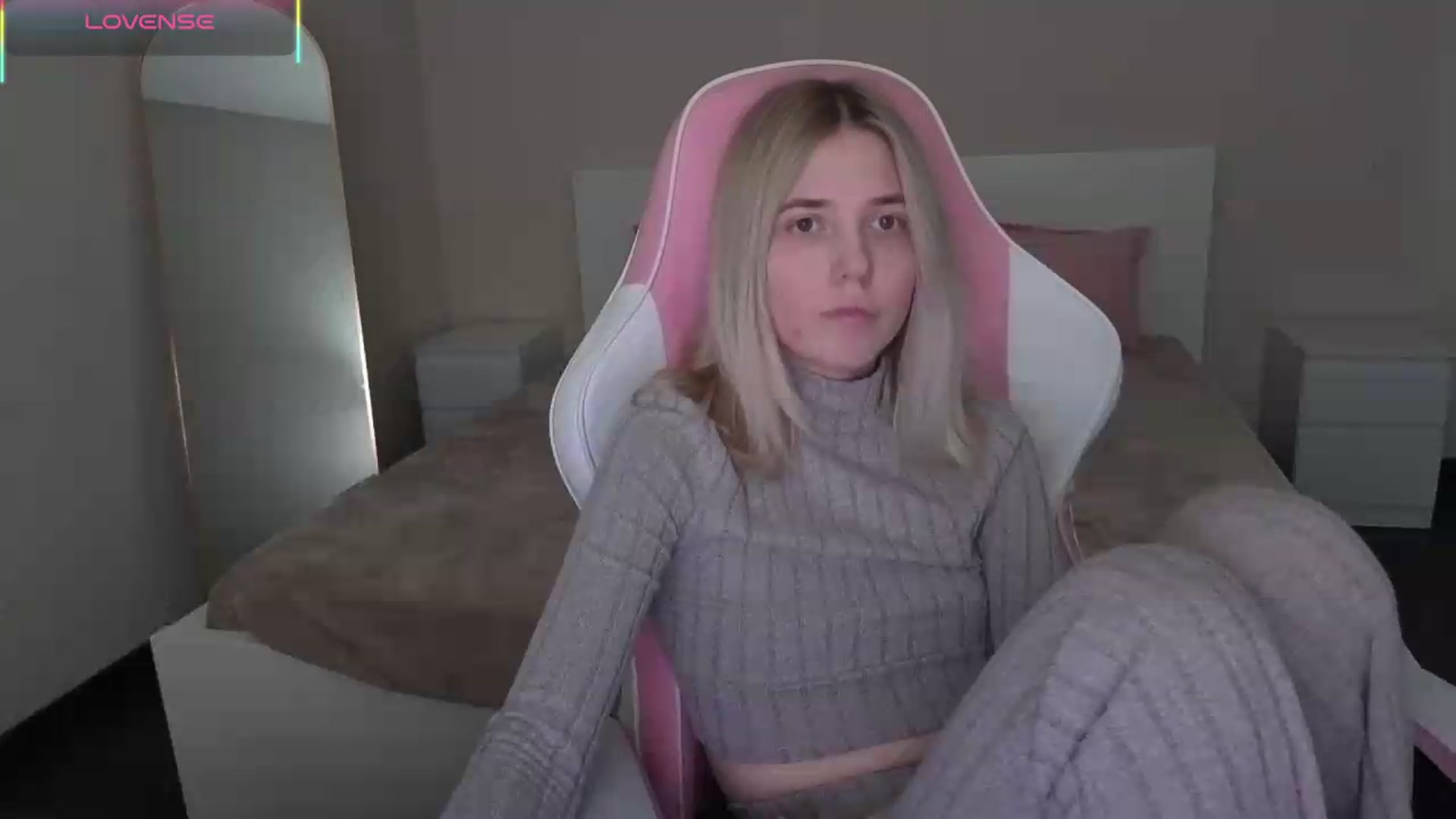 Gallery image thumbnail from Serphelia's myfreecams stream on, 05/18/2026, 17:12 image 9 of 20