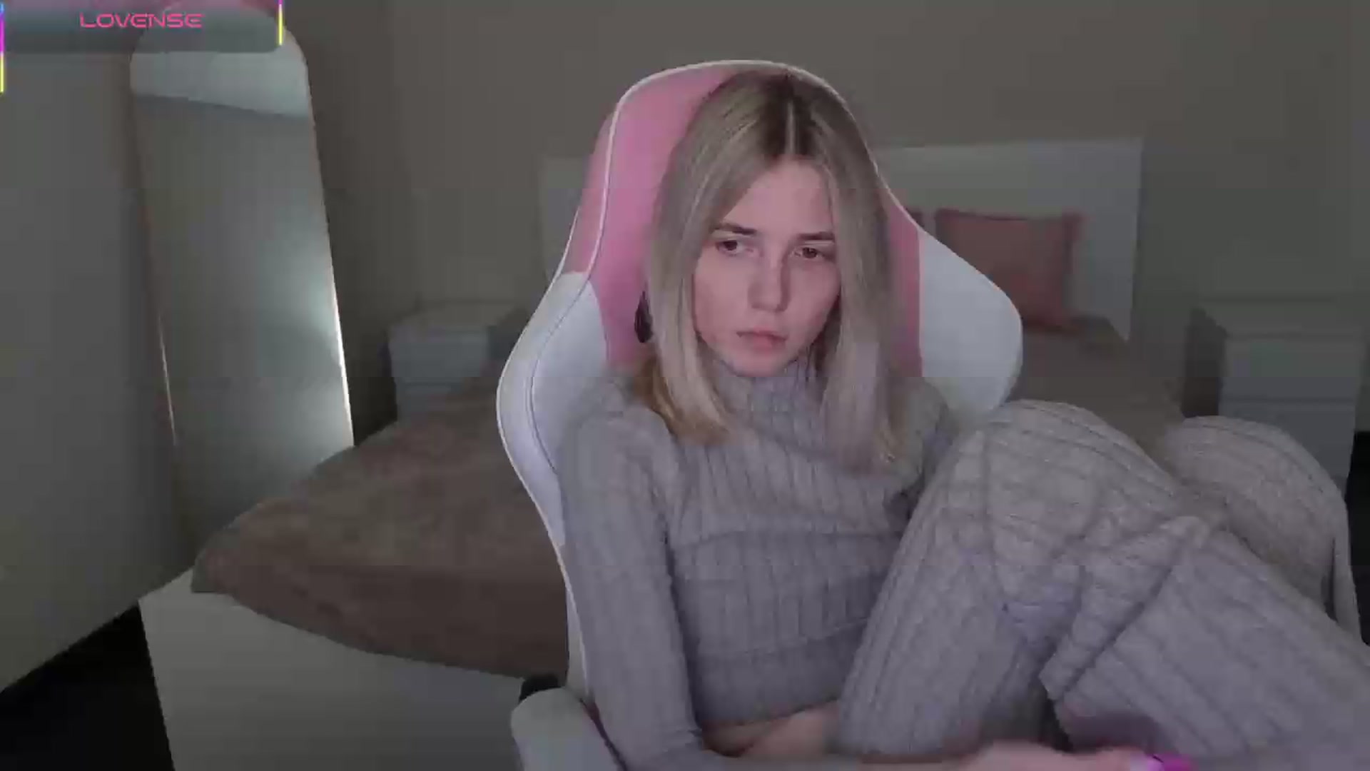 Gallery image thumbnail from Serphelia's myfreecams stream on, 05/18/2026, 17:12 image 10 of 20