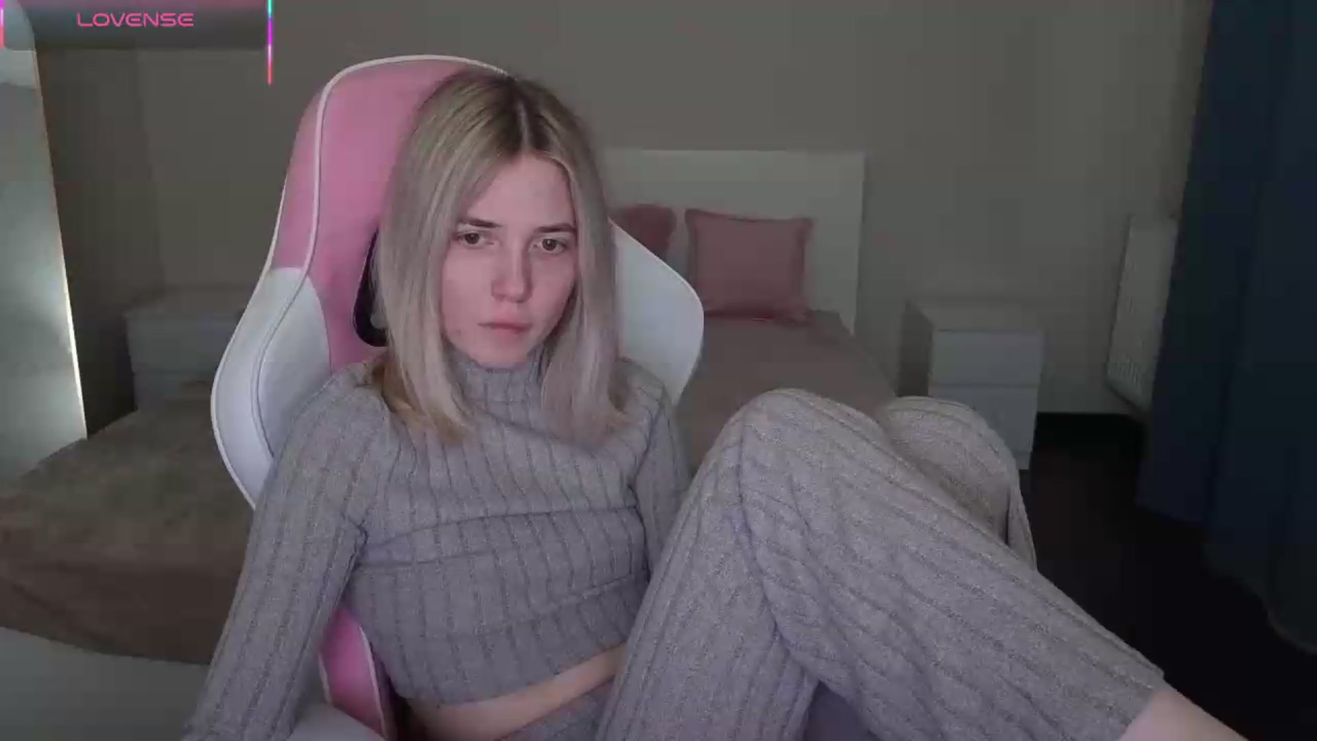 Gallery image thumbnail from Serphelia's myfreecams stream on, 05/18/2026, 17:12 image 14 of 20