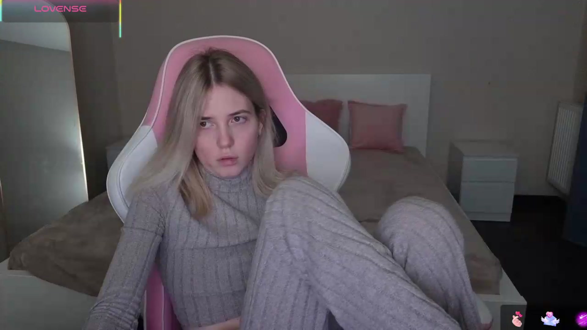 Gallery image thumbnail from Serphelia's myfreecams stream on, 05/18/2026, 21:13 image 5 of 20