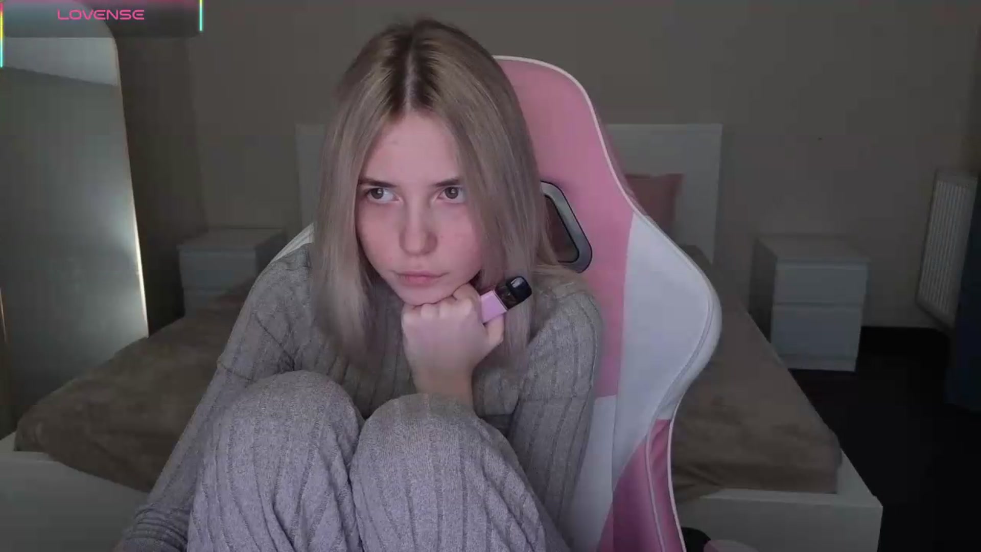 Gallery image thumbnail from Serphelia's myfreecams stream on, 05/18/2026, 21:13 image 12 of 20