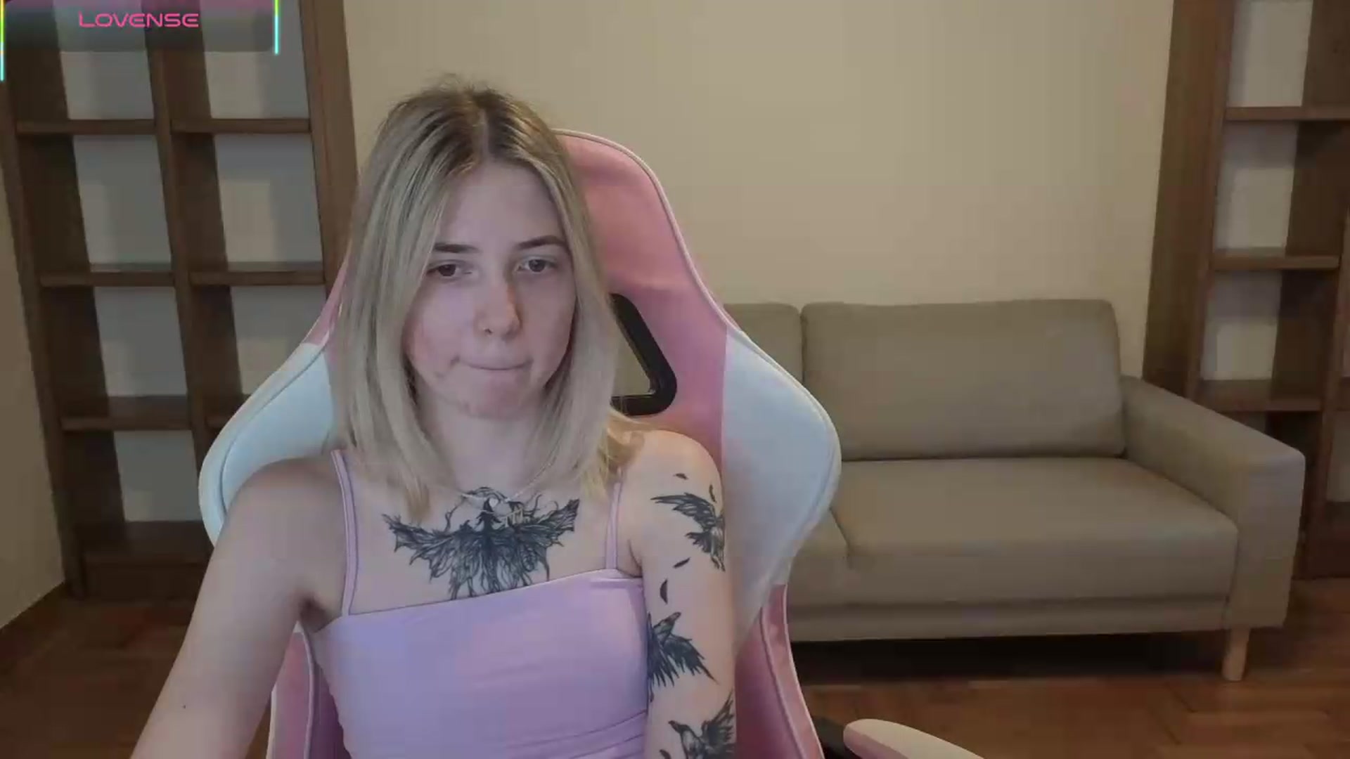 Gallery image thumbnail from Serphelia's myfreecams stream on, 05/19/2026, 18:44 image 9 of 20