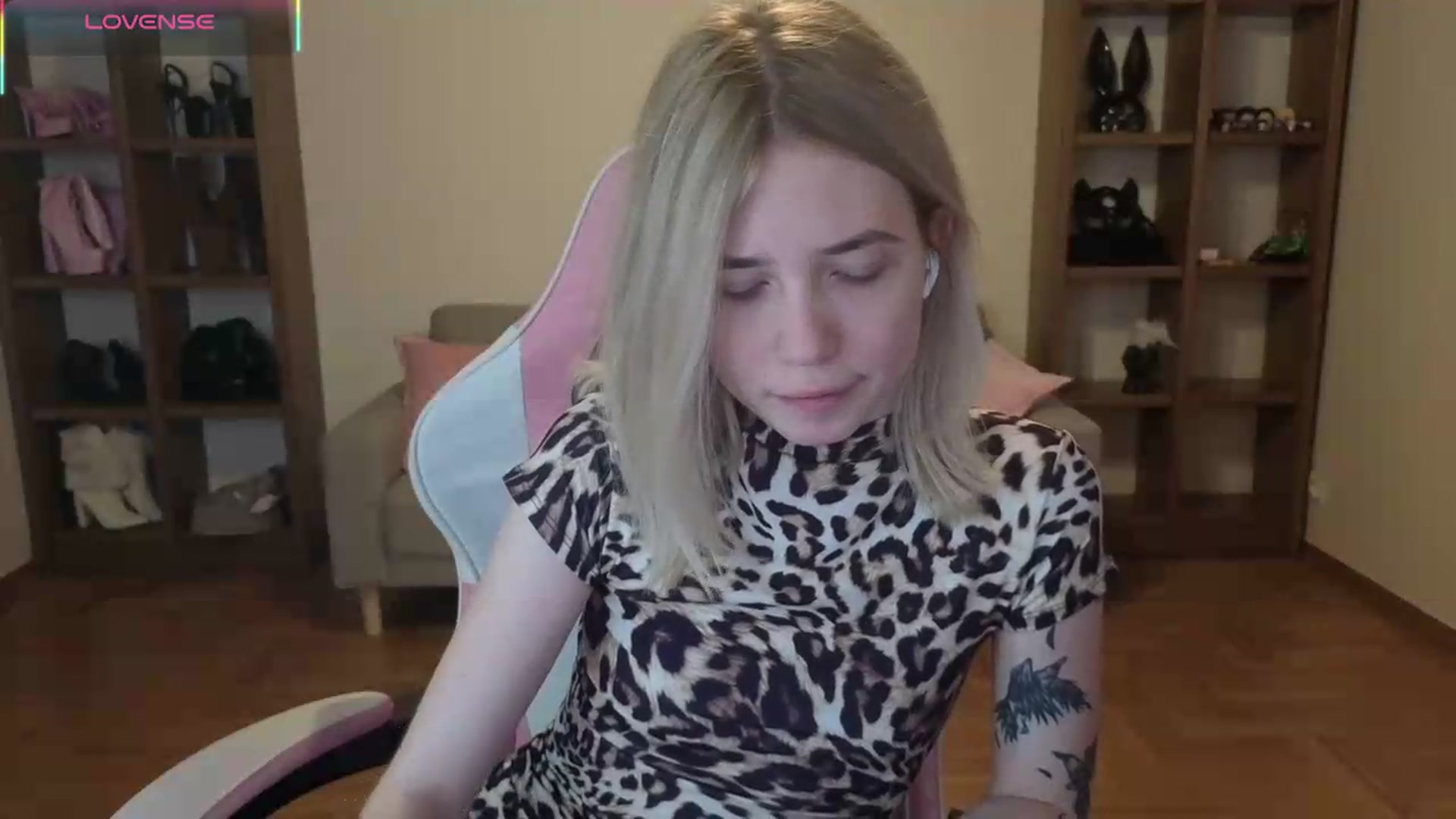 Gallery image thumbnail from Serphelia's myfreecams stream on, 05/20/2026, 18:07 image 5 of 20