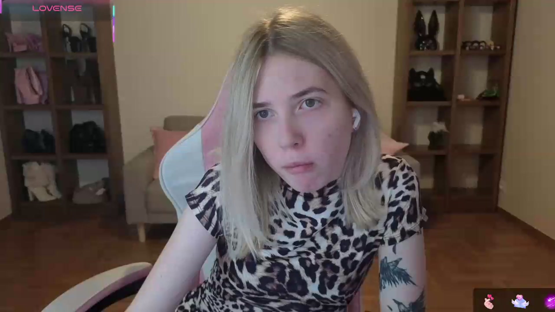 Gallery image thumbnail from Serphelia's myfreecams stream on, 05/20/2026, 18:07 image 8 of 20