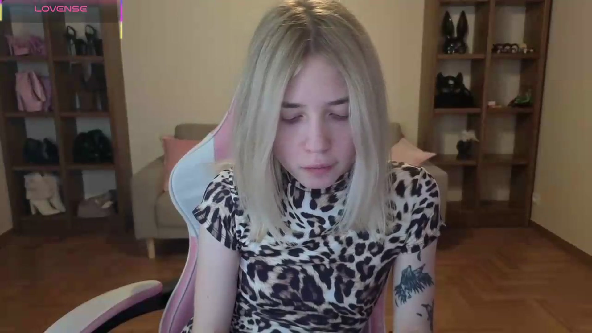 Gallery image thumbnail from Serphelia's myfreecams stream on, 05/20/2026, 18:07 image 3 of 20