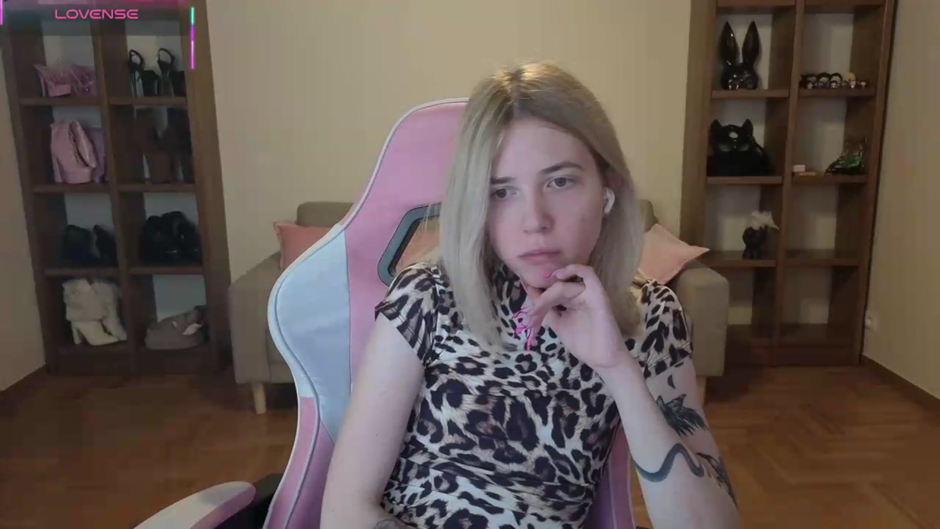 Gallery image thumbnail from Serphelia's myfreecams stream on, 05/20/2026, 18:07 image 20 of 20