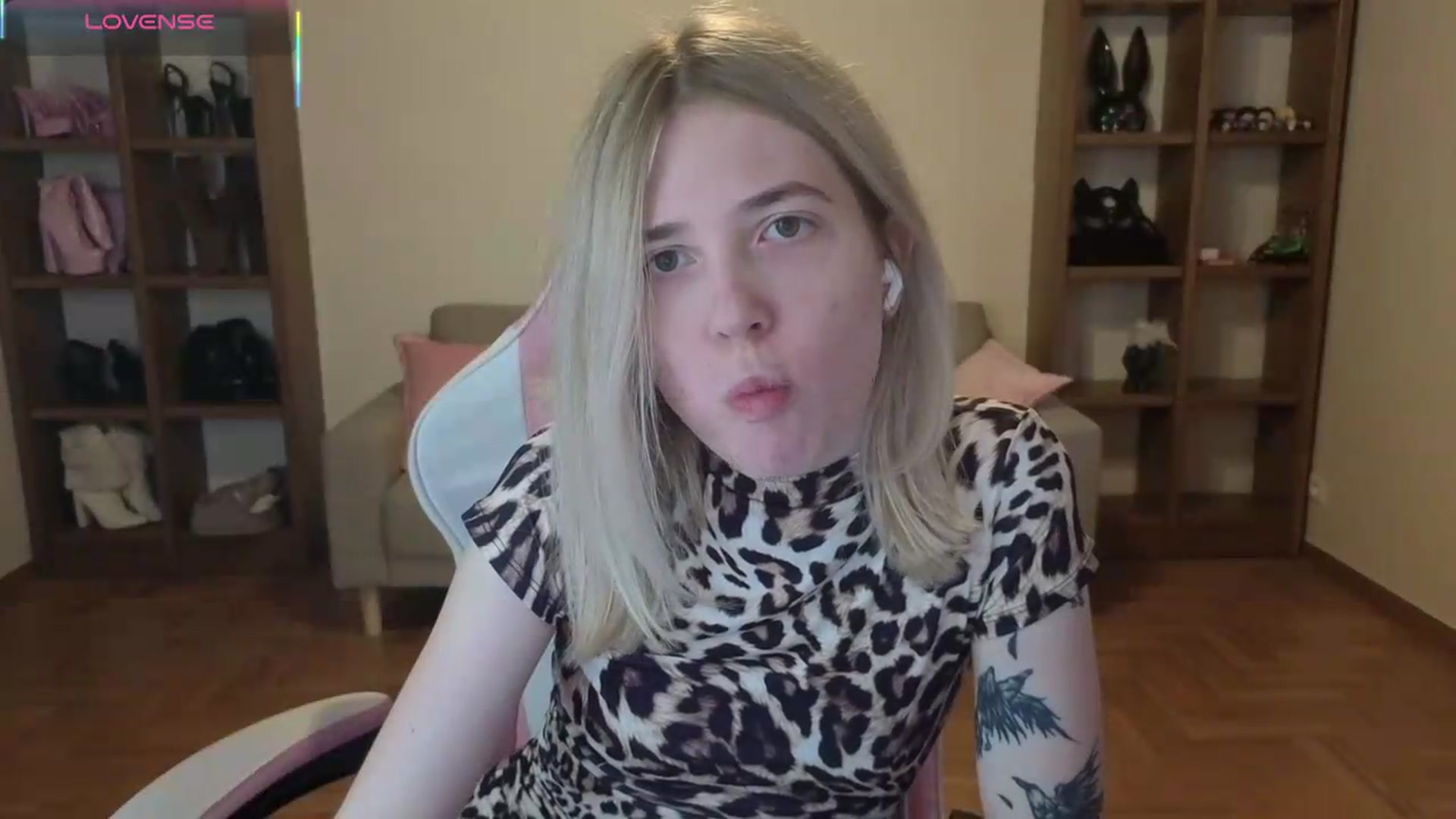 Gallery image thumbnail from Serphelia's myfreecams stream on, 05/20/2026, 18:07 image 6 of 20