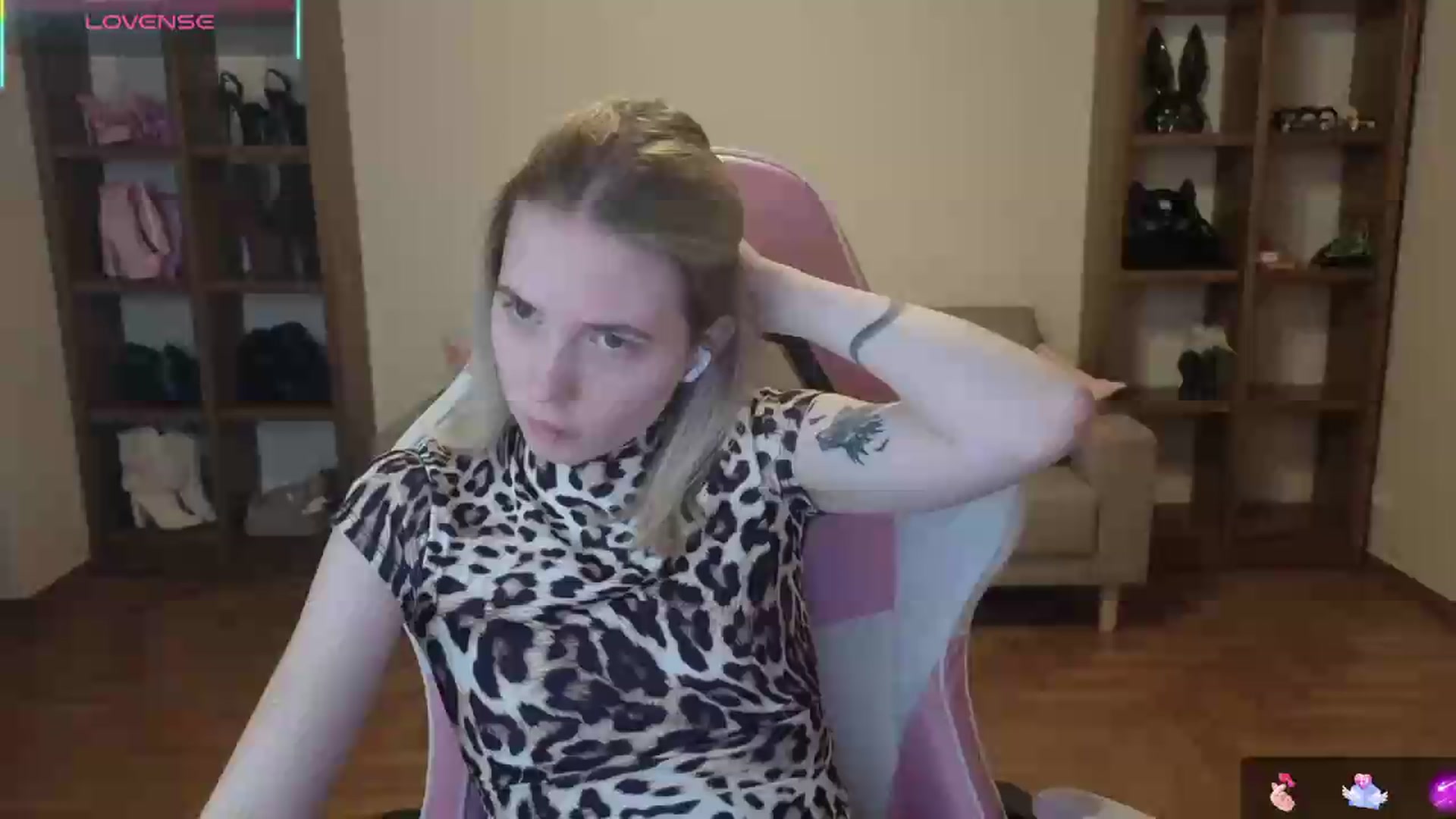 Gallery image thumbnail from Serphelia's myfreecams stream on, 05/20/2026, 19:09 image 3 of 20