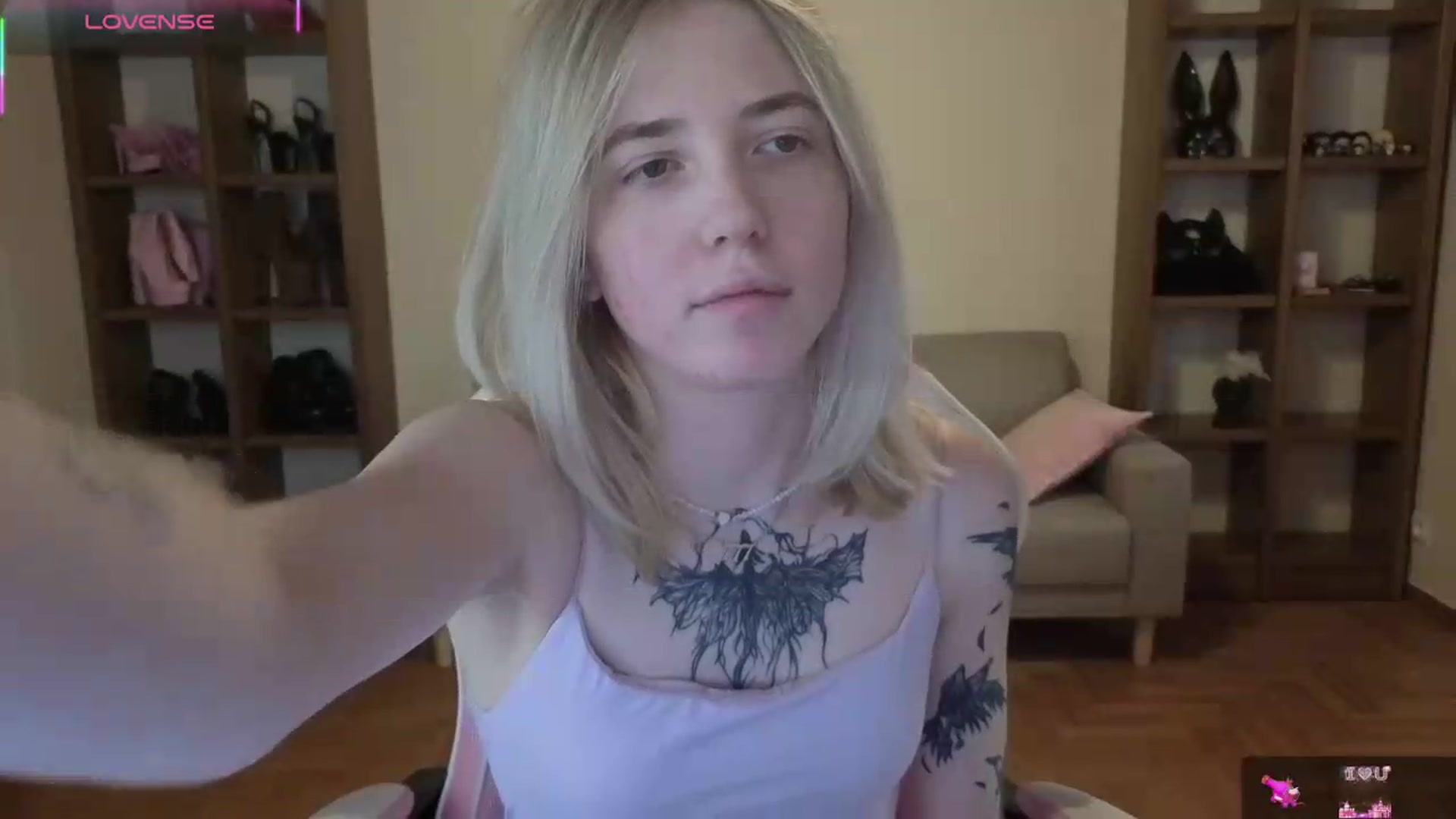 Gallery image thumbnail from Serphelia's myfreecams stream on, 05/21/2026, 18:18 image 7 of 20