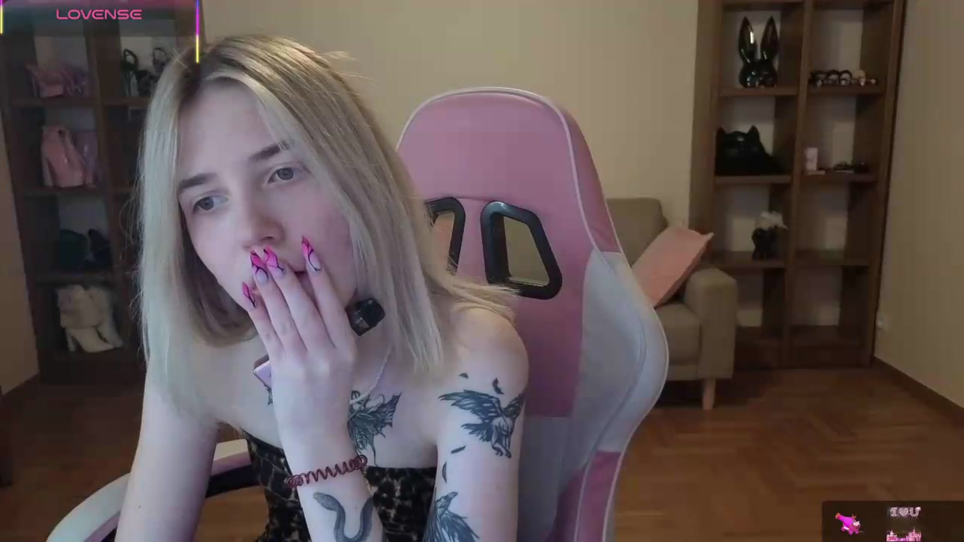 Gallery image thumbnail from Serphelia's myfreecams stream on, 05/24/2026, 21:57 image 12 of 20