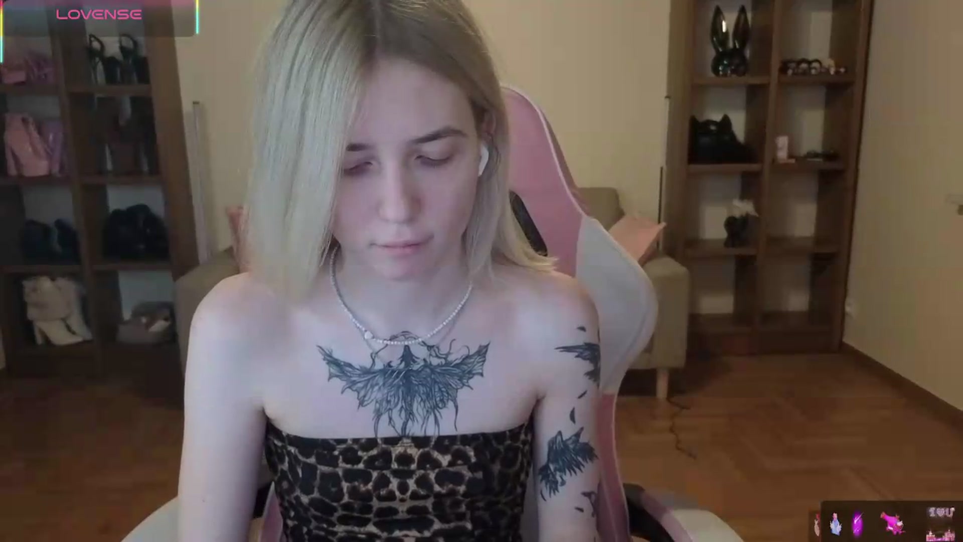 Gallery image thumbnail from Serphelia's myfreecams stream on, 05/24/2026, 21:57 image 18 of 20